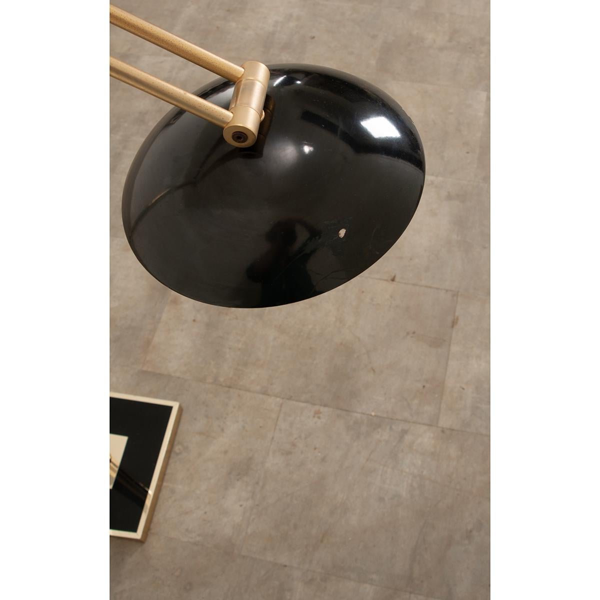 Lámpara de pie voladiza moderna de mediados de siglo Metal en venta