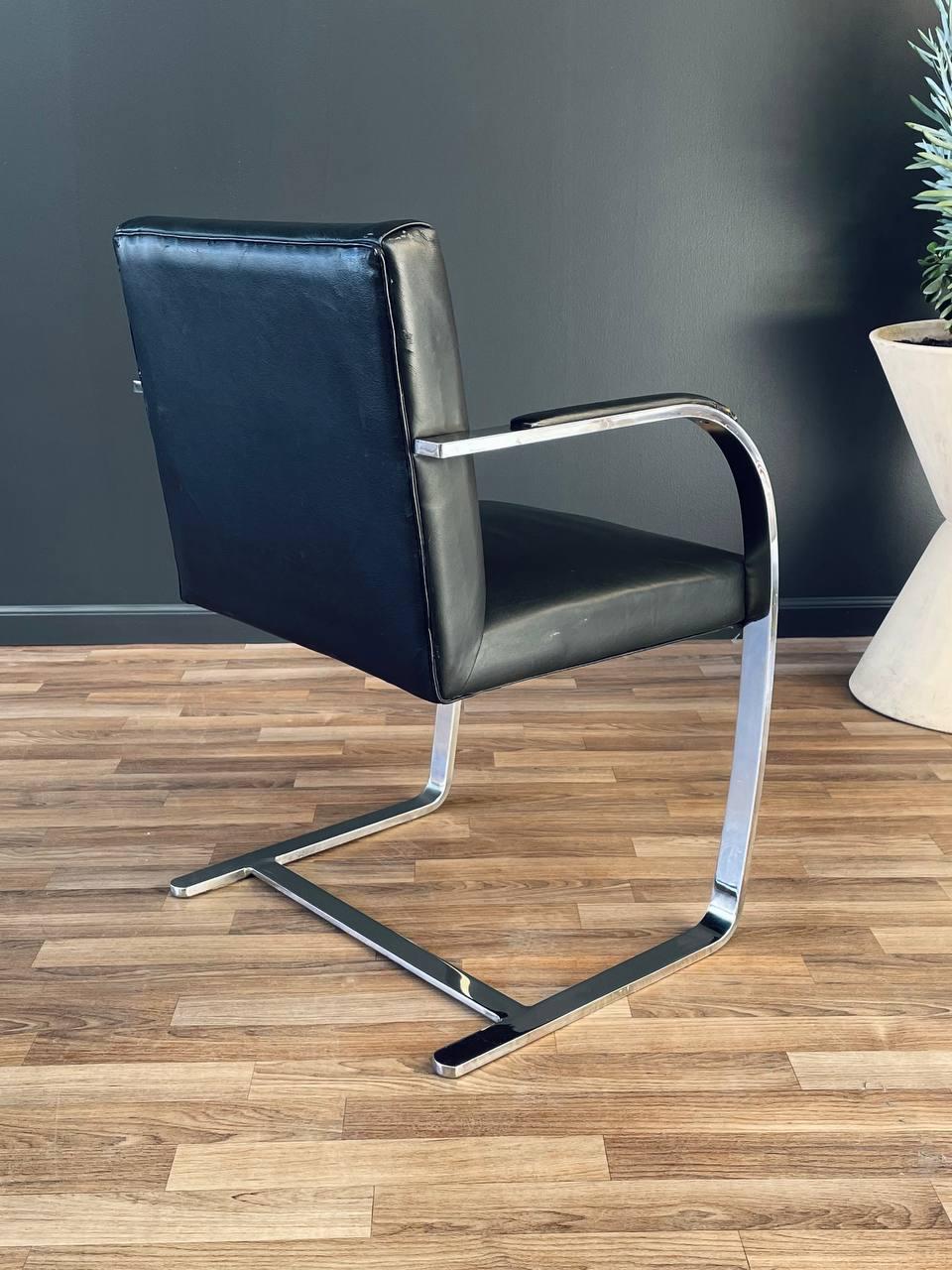 Mid-Century Modern Cantilever Steel & Leather Chair In Good Condition For Sale In Los Angeles, CA