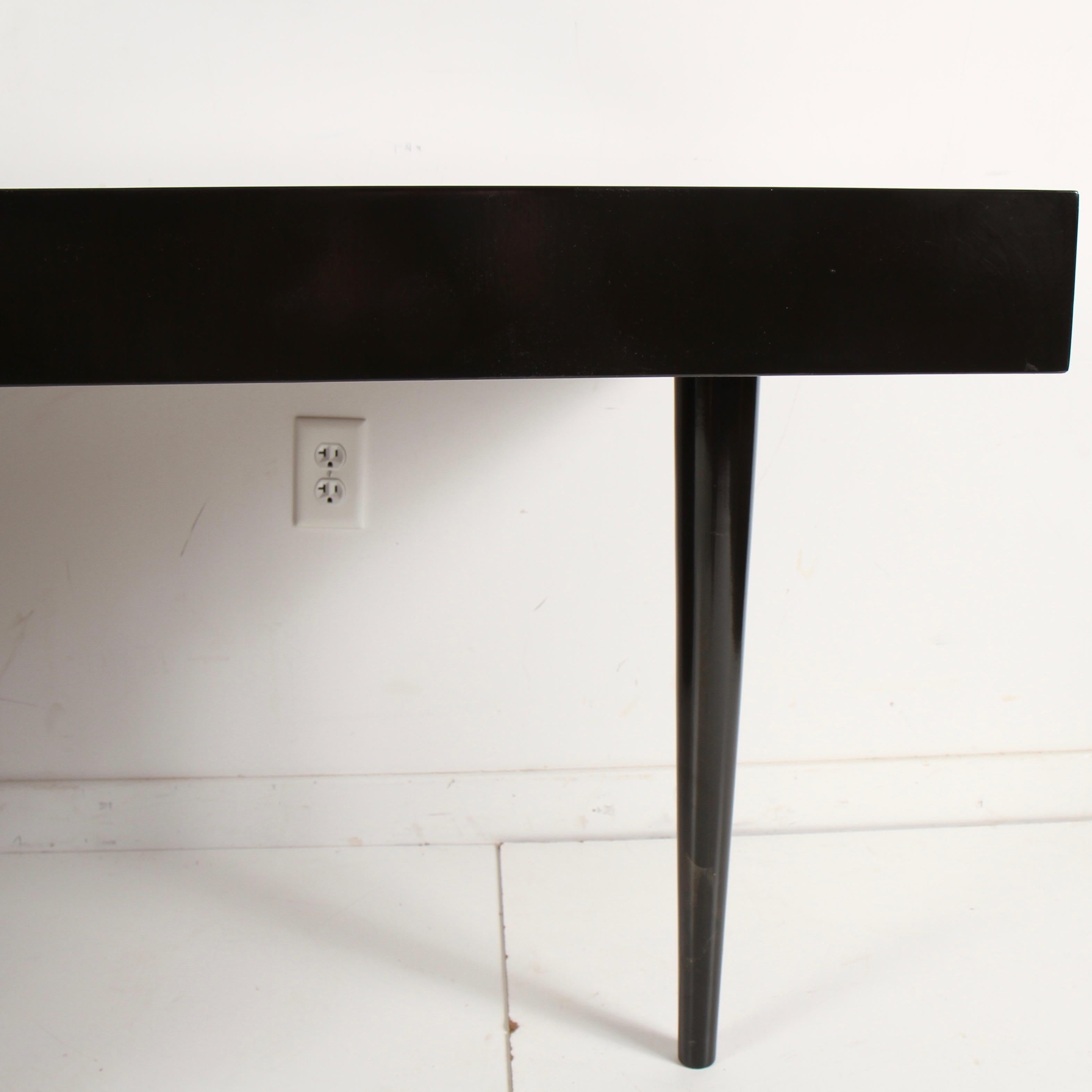 American Mid-Century Modern Cantilevered Desk by T.H. Robsjohn Gibbings For Widdicomb