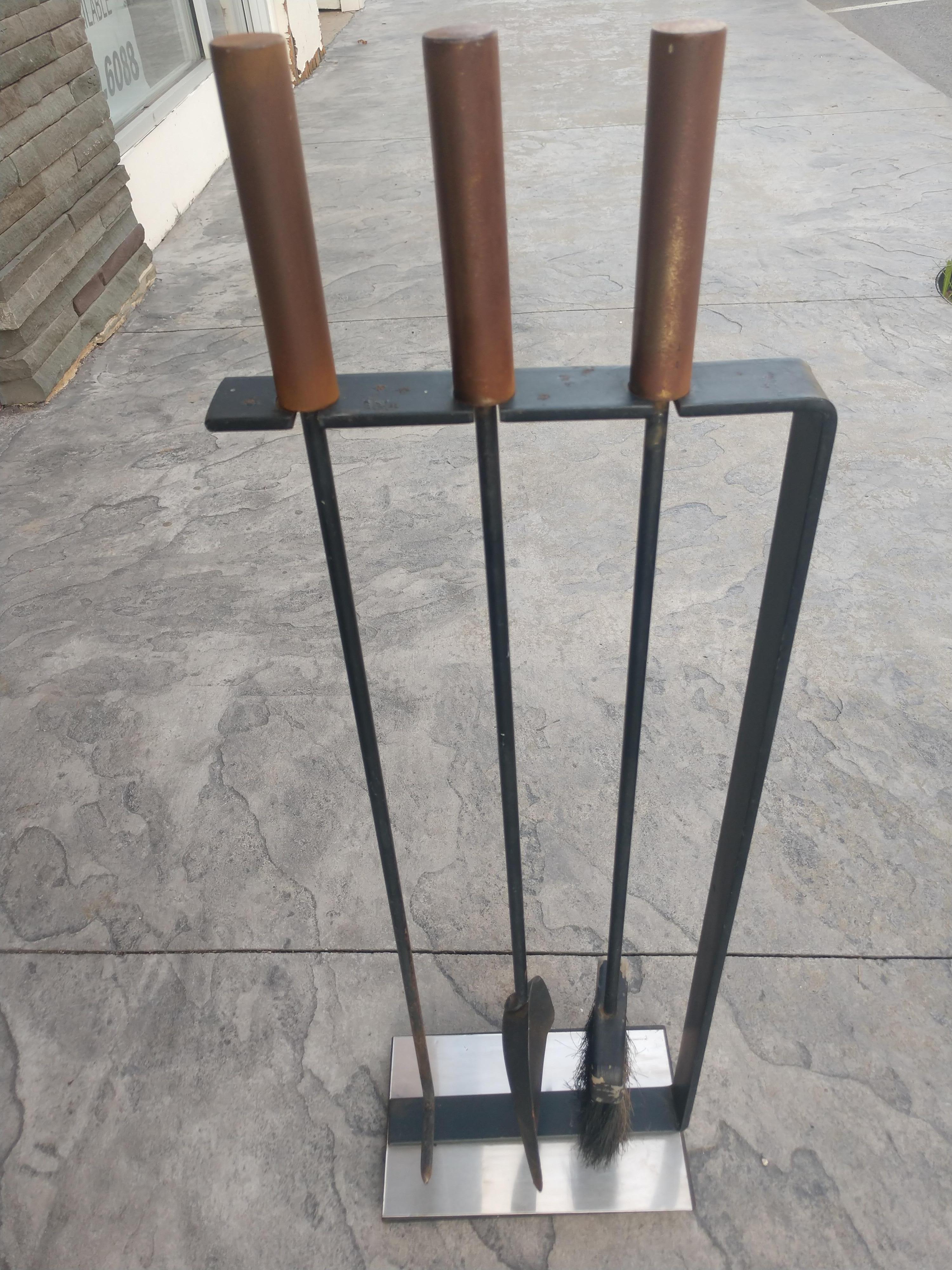 Mid-Century Modern Cantilevered Fireplace Tool Set In Good Condition In Port Jervis, NY