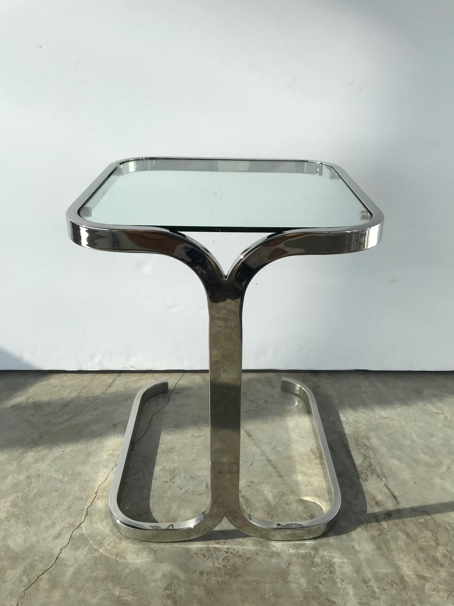 Mid-Century Modern Cantilevered Side Table in Chrome, Italy, 1970s 5