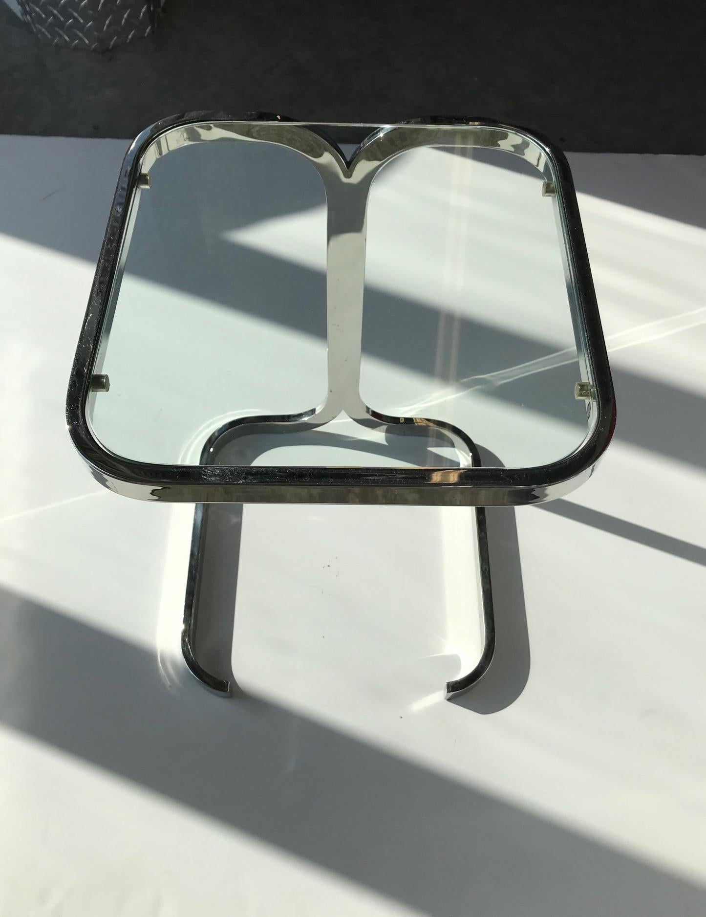 Italian Mid-Century Modern Cantilevered Side Table in Chrome, Italy, 1970s