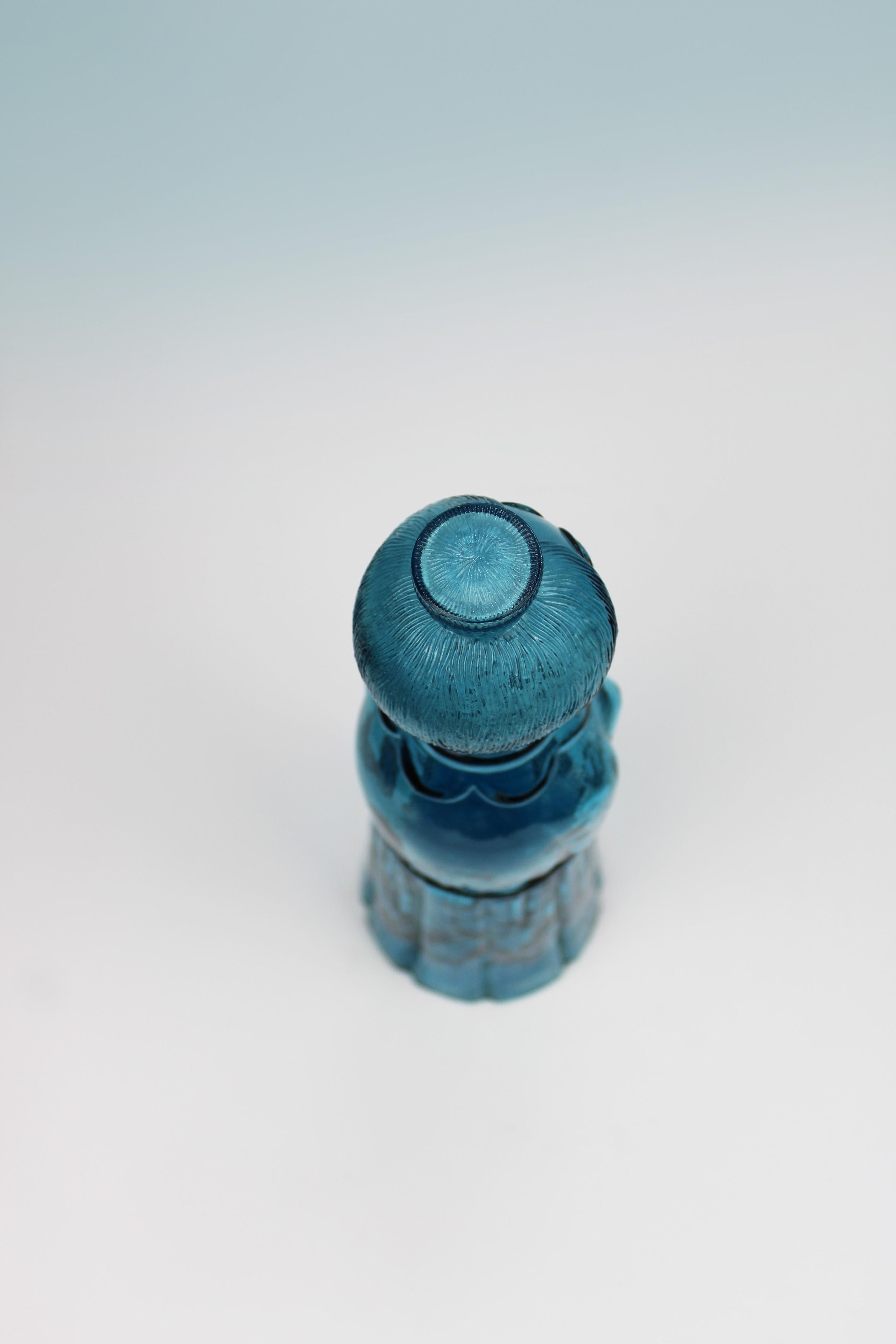 Caraffa Mid Century Modern in vetro goffrato blu Empoli Decanter Lady 1960's Italy in vendita 2