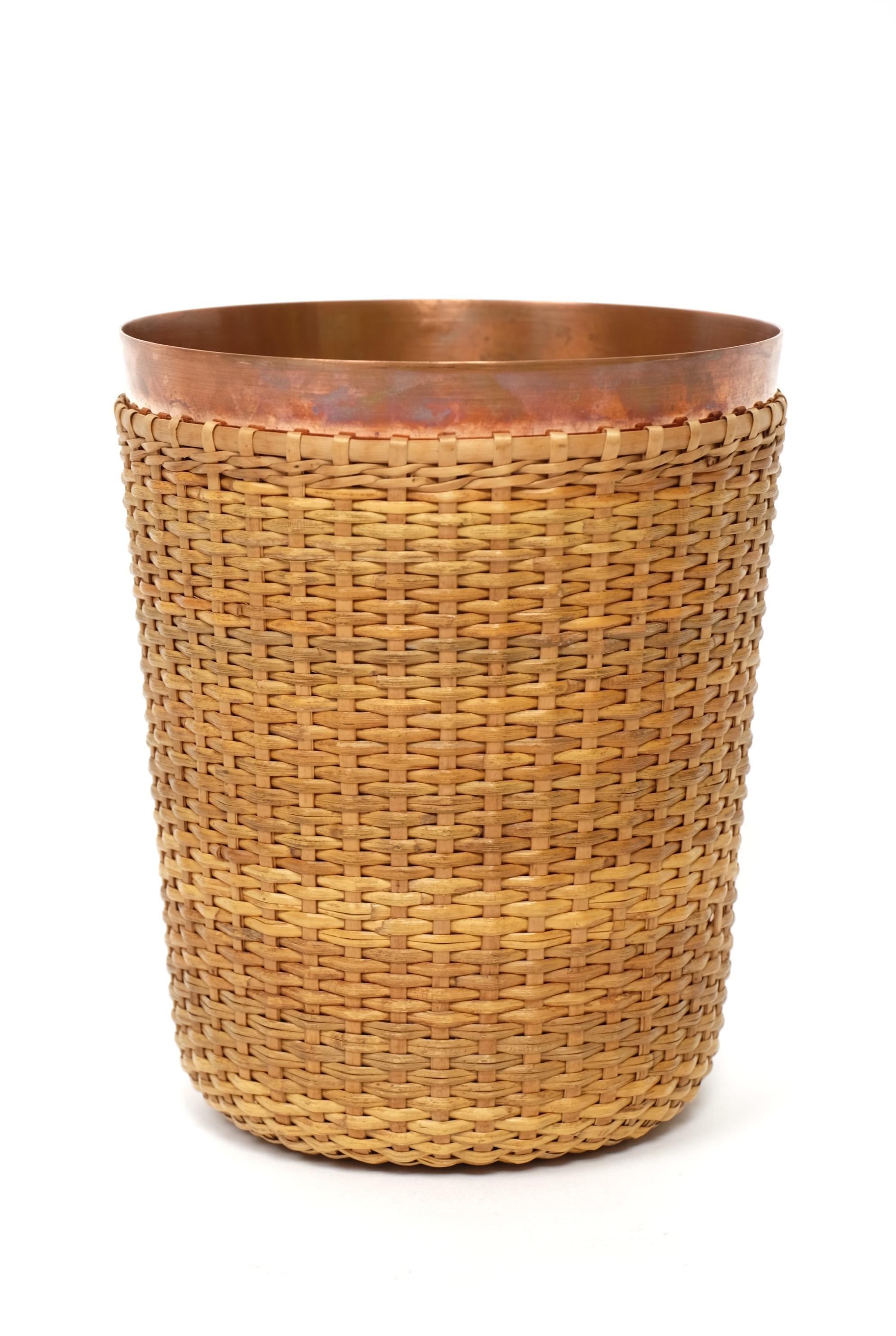 Mid-Century Modern Panier en cuivre et osier de Carl Auböck, Autriche, années 1950, The Moderns en vente