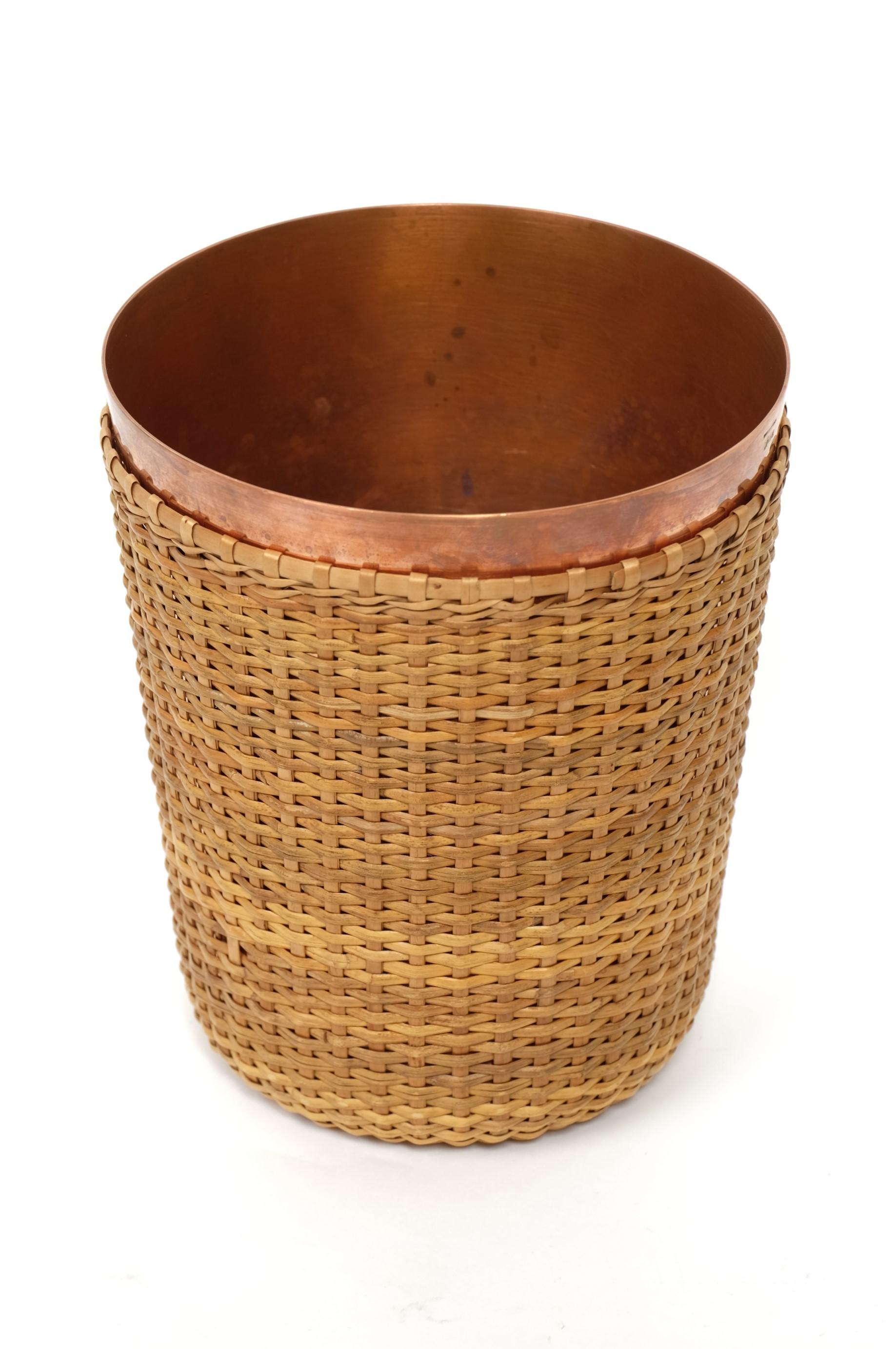 Panier en cuivre et osier de Carl Auböck, Autriche, années 1950, The Moderns en vente 1