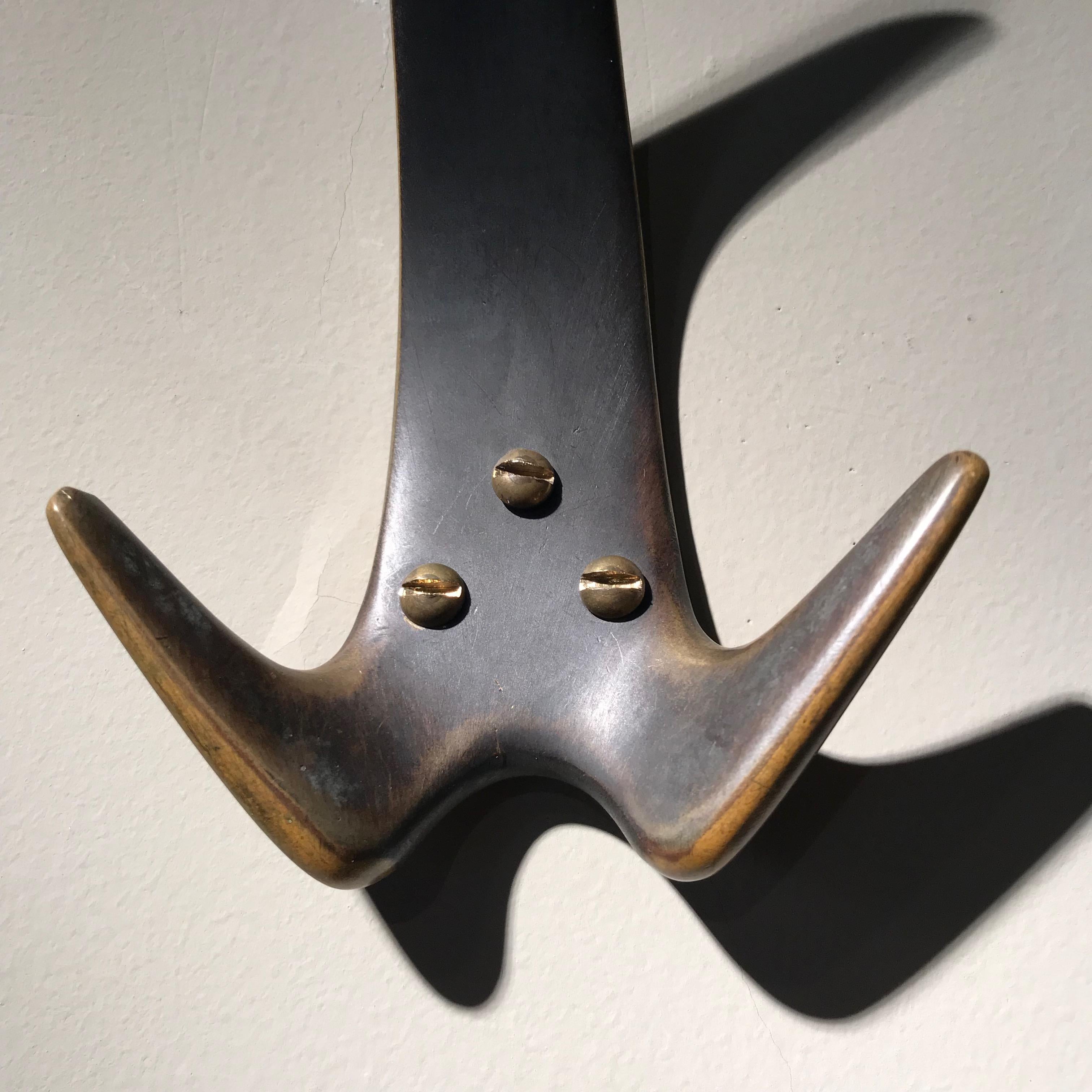 20th Century Carl Auböck Midcentury Patinated Brass Wall Coat Hooks, 1950s, Austria For Sale