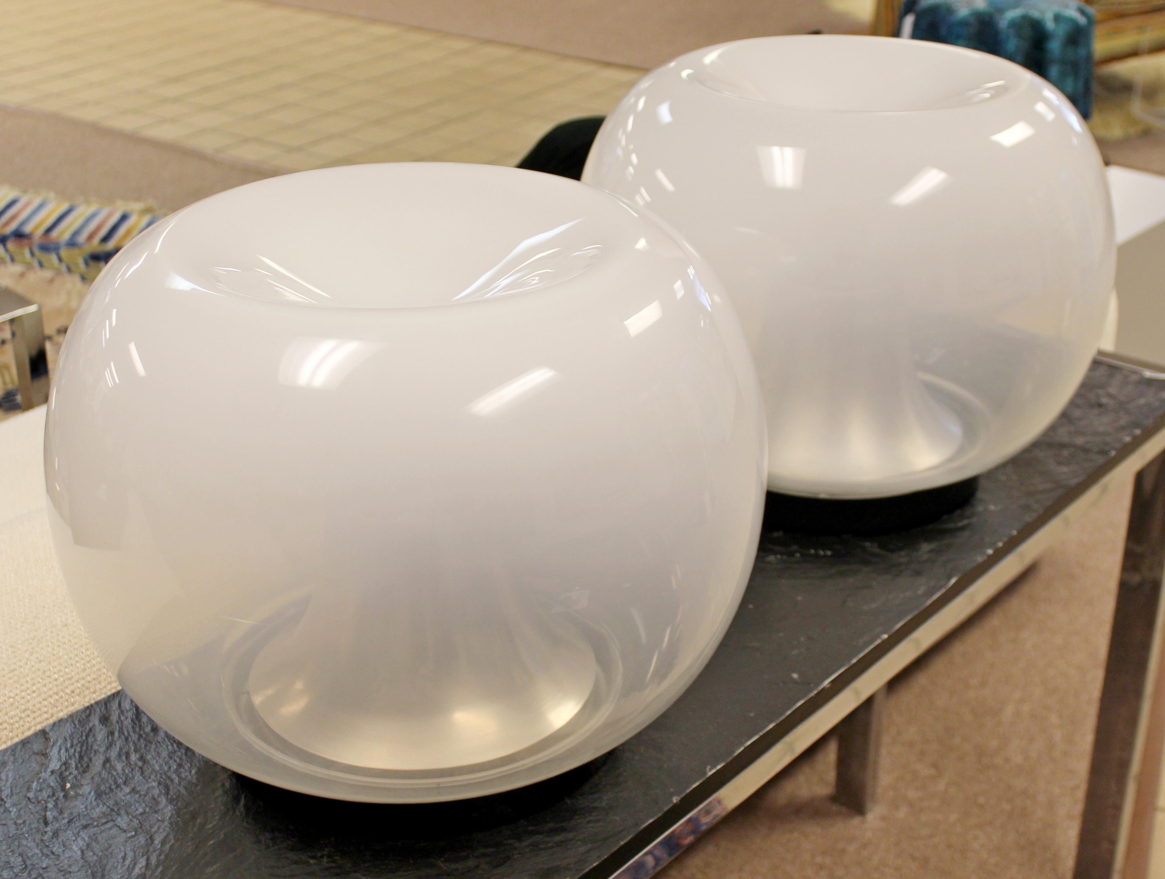 Late 20th Century Mid-Century Modern Carlo Nason for Mazzegga Globe Glass Table Lamps, 1960s, Pair