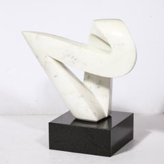 Scultura astratta in marmo di Carrara di epoca medio-novecentesca