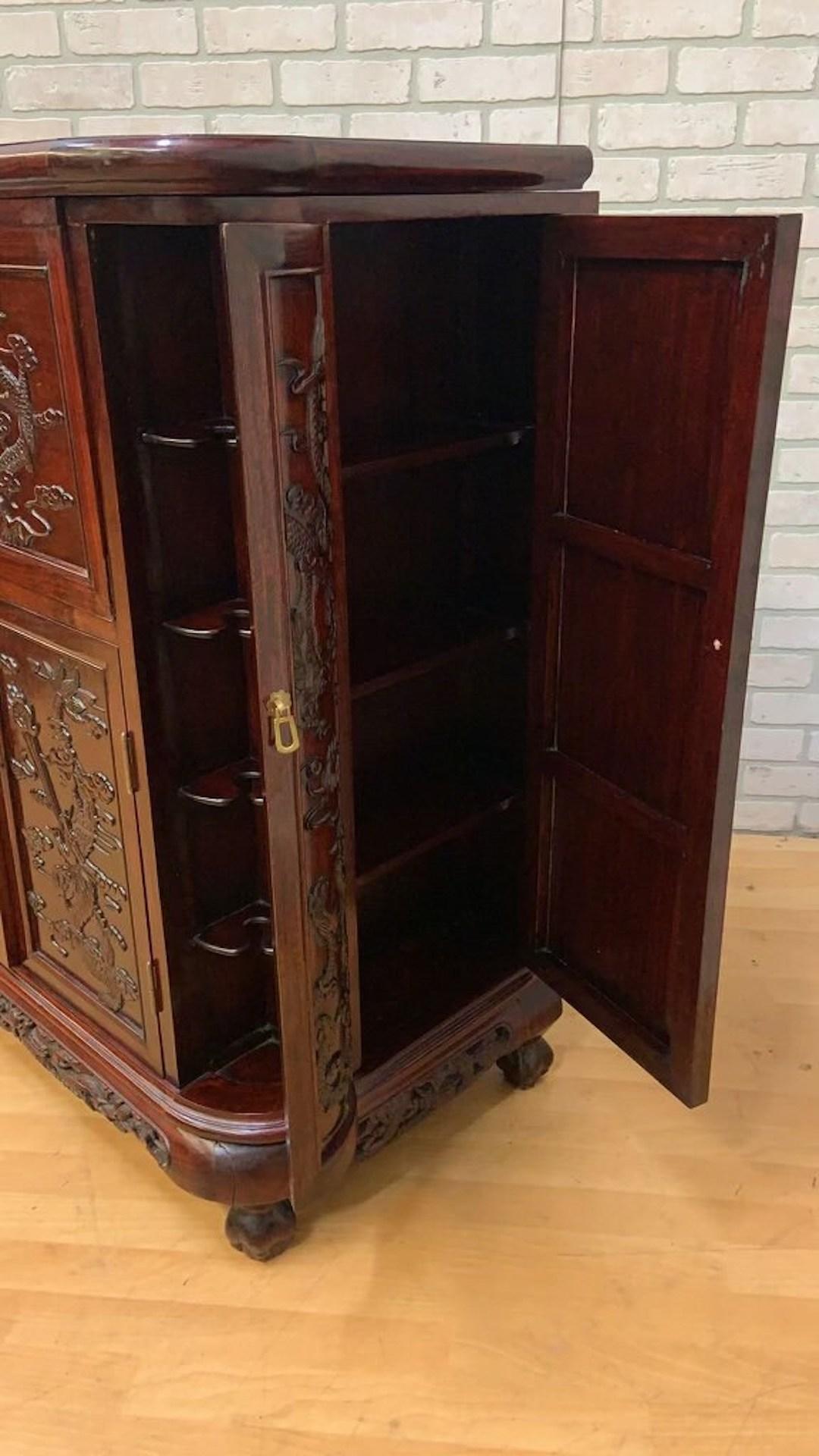 Bar / Gabinete Seco de Palisandro Chino Tallado y Ornamentado, Moderno de Mediados de Siglo en venta 3