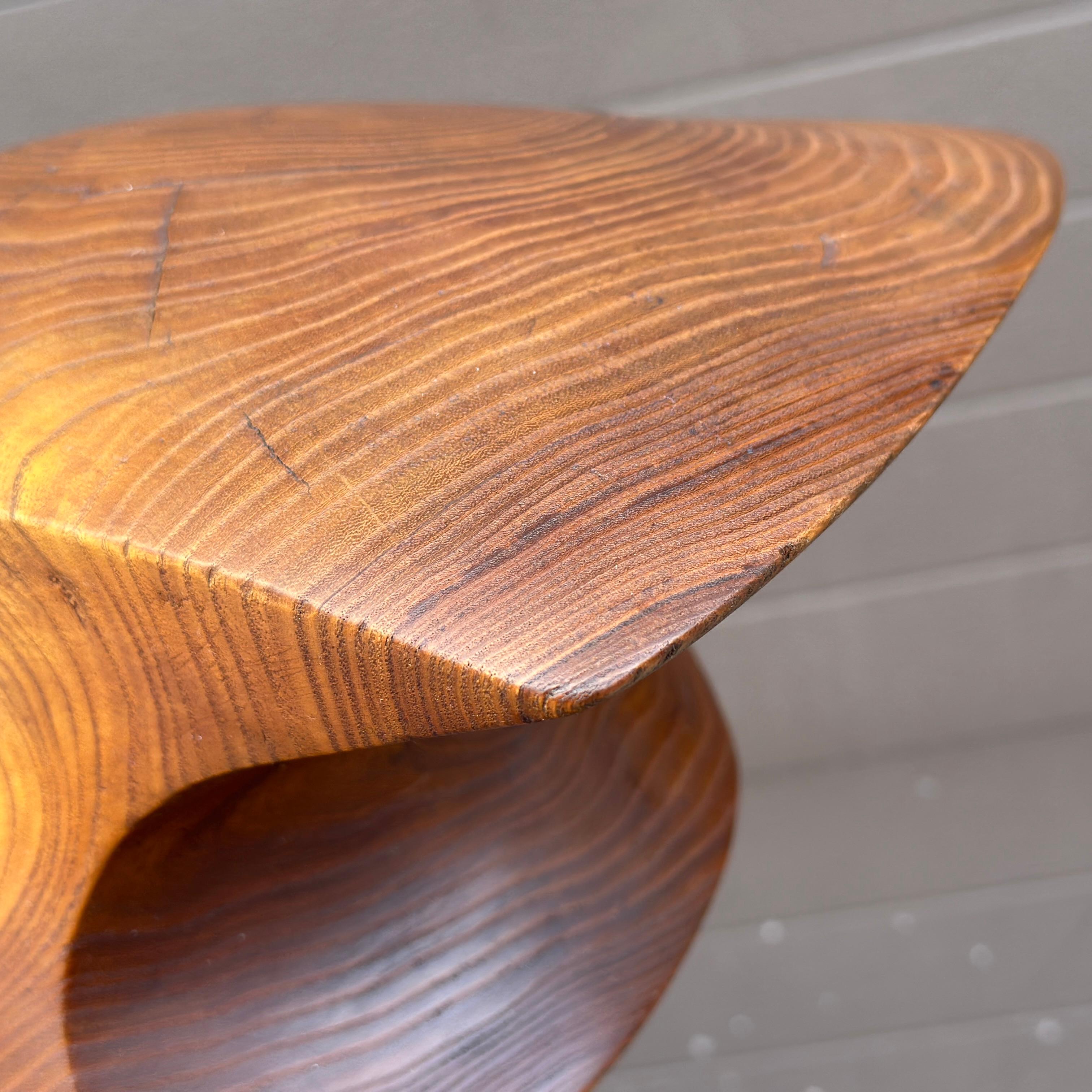 Scultura astratta in legno di wood intagliata in legno di teak della modernità di metà secolo in vendita 1
