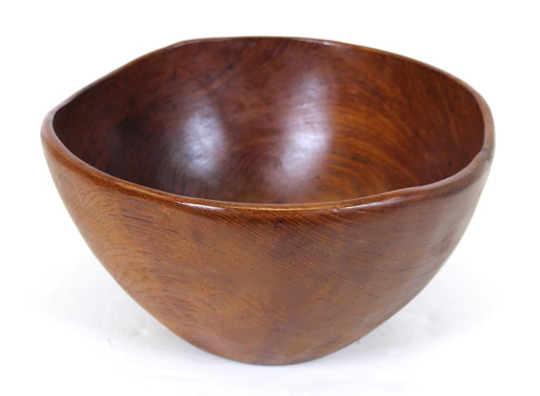 Thai Mid-Century Modern Carved Teak Wood Bowl For Sale