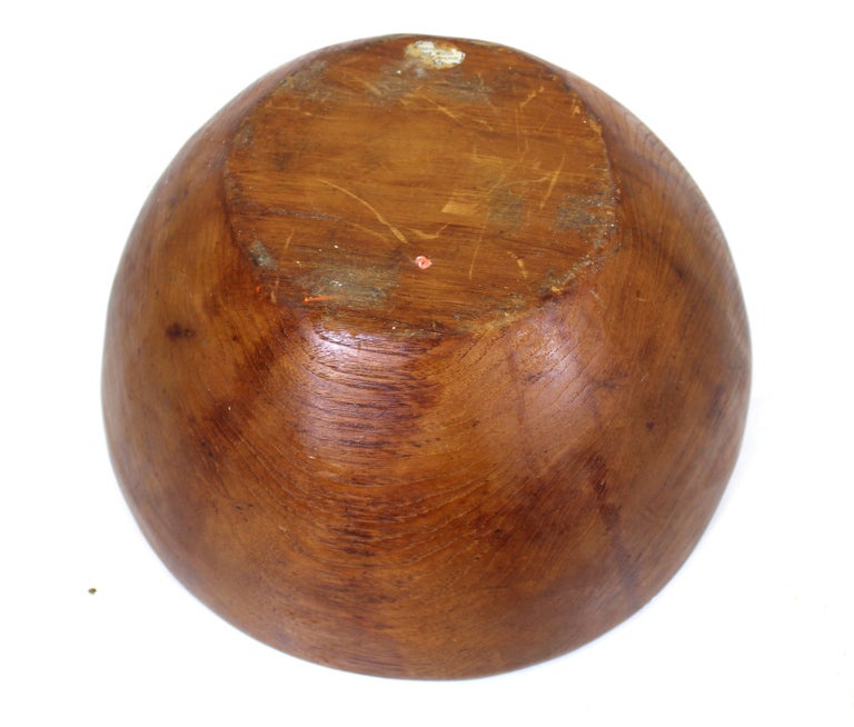 Mid-Century Modern Carved Teak Wood Bowl For Sale 1