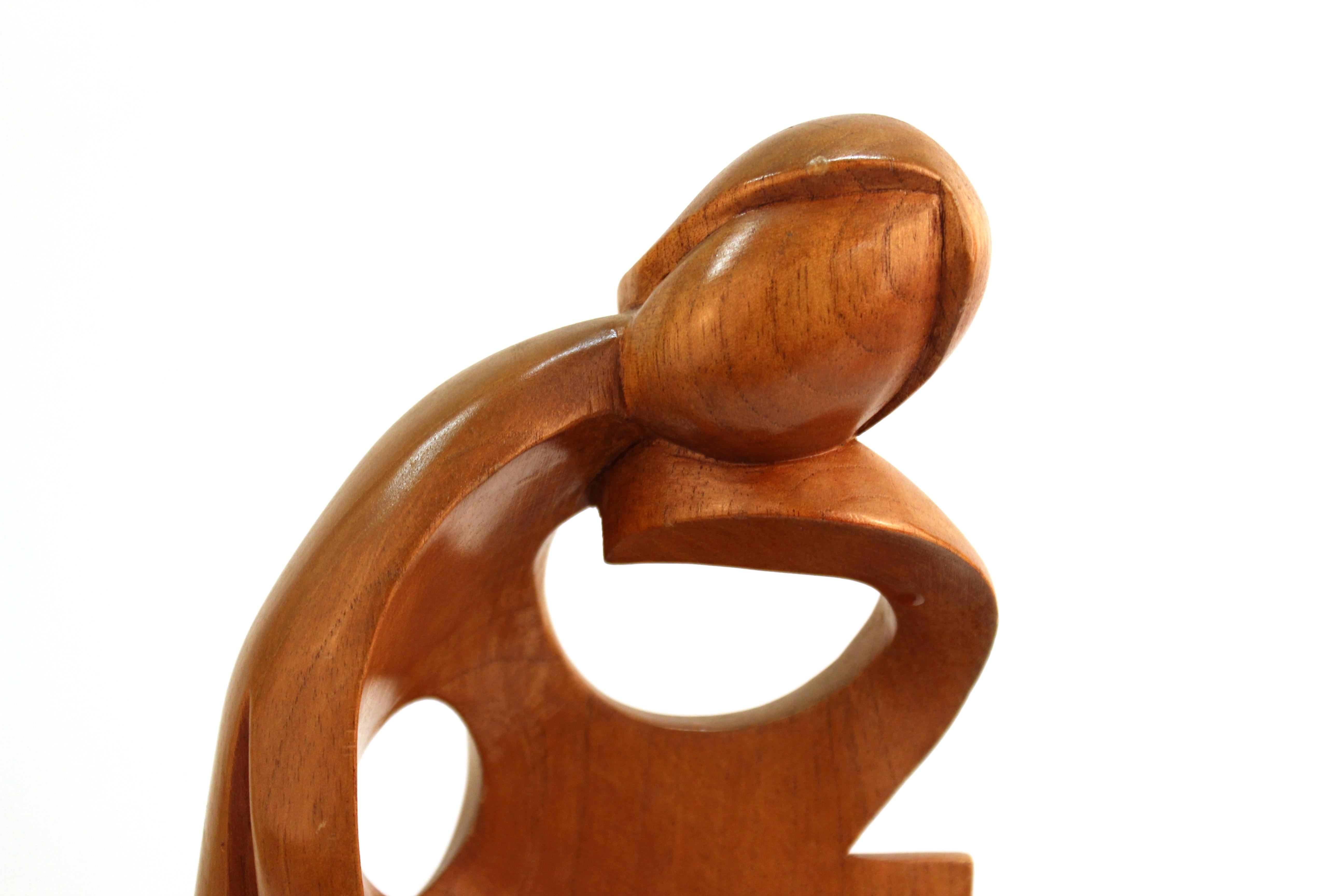 Mid-Century Modern Carved Wood Sculpture of Kneeling Woman In Good Condition In New York, NY