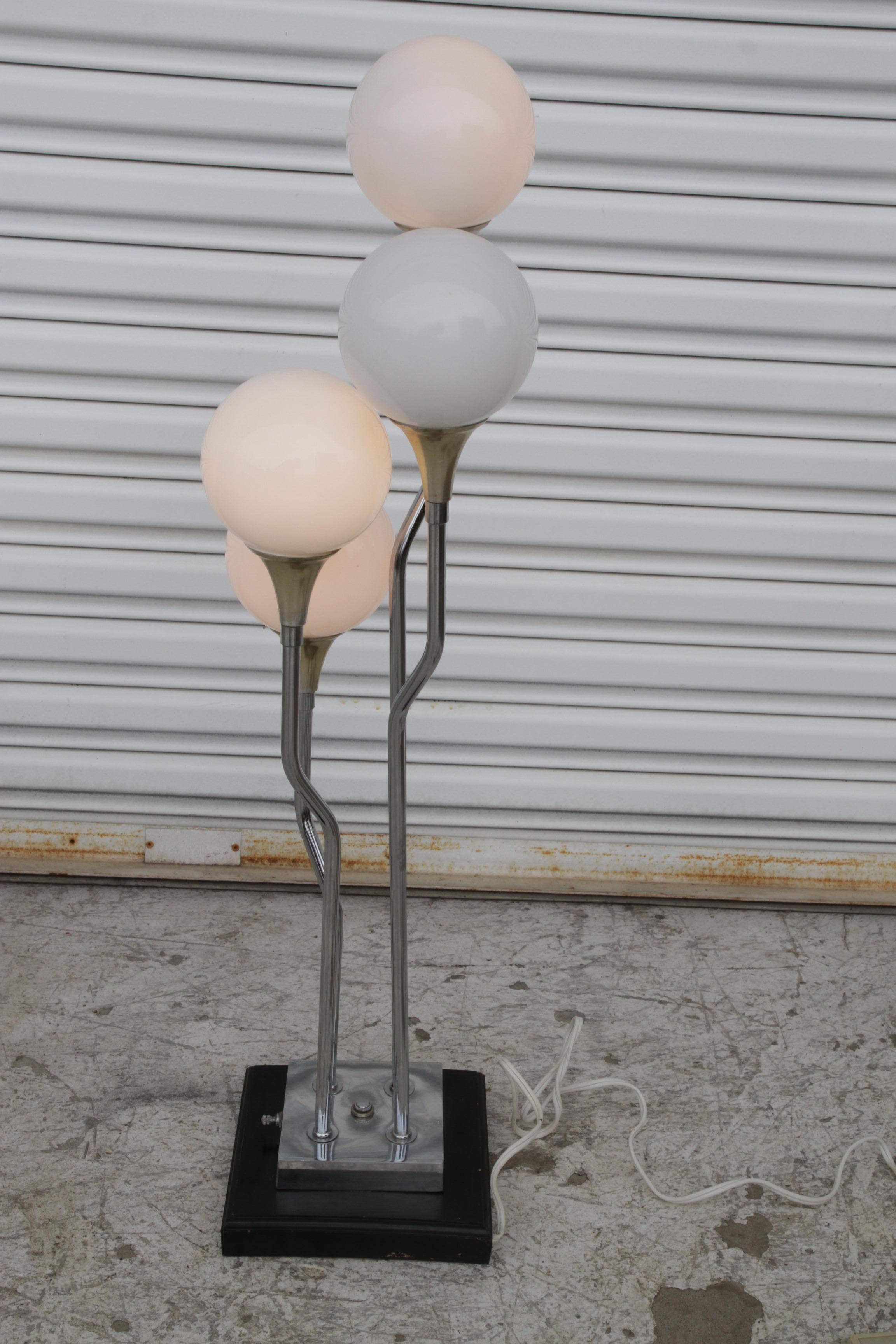 Goffredo Reggiani MCM Cascading Multi-bulb Table Lamp in vendita 4