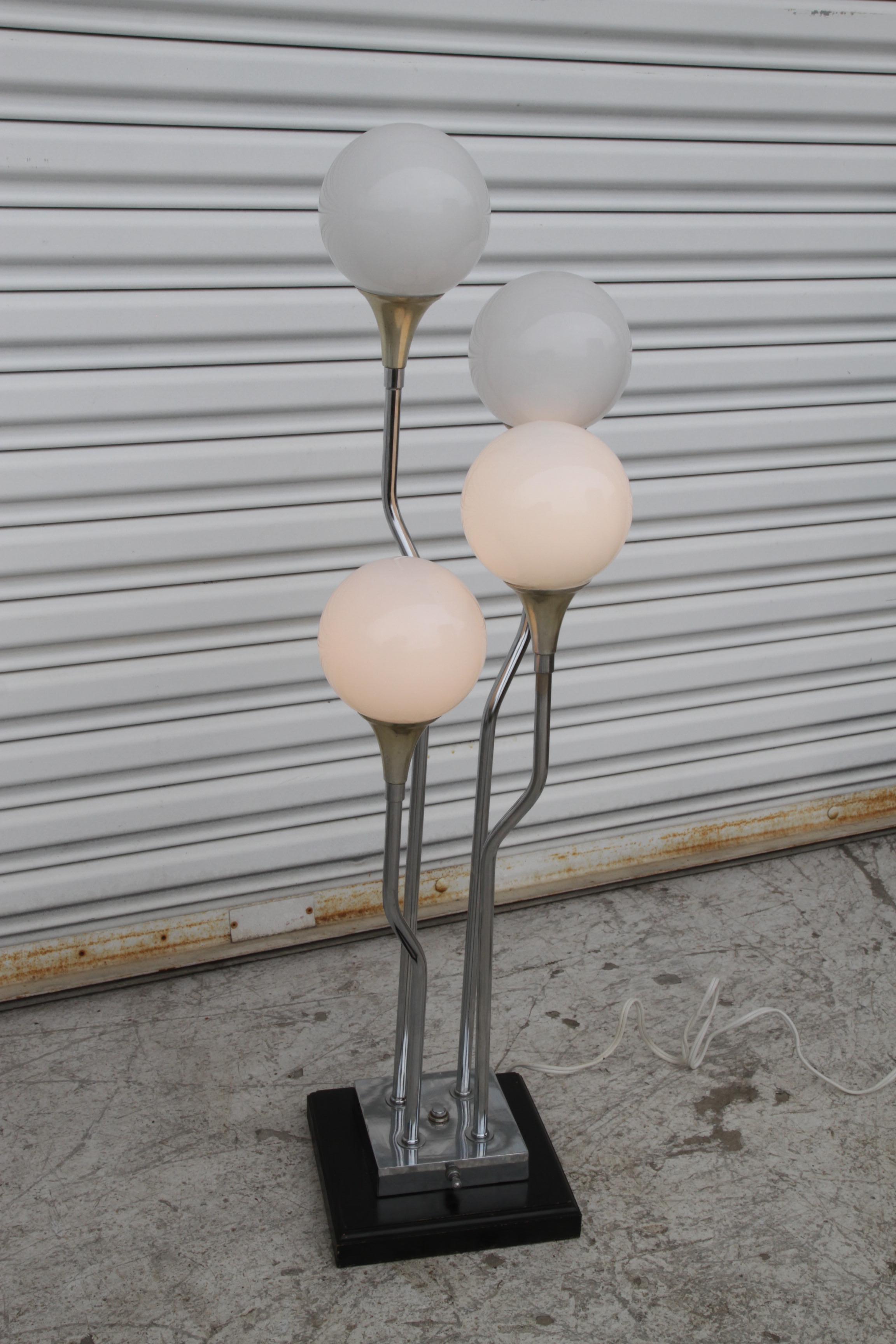 Italiano Goffredo Reggiani MCM Cascading Multi-bulb Table Lamp in vendita