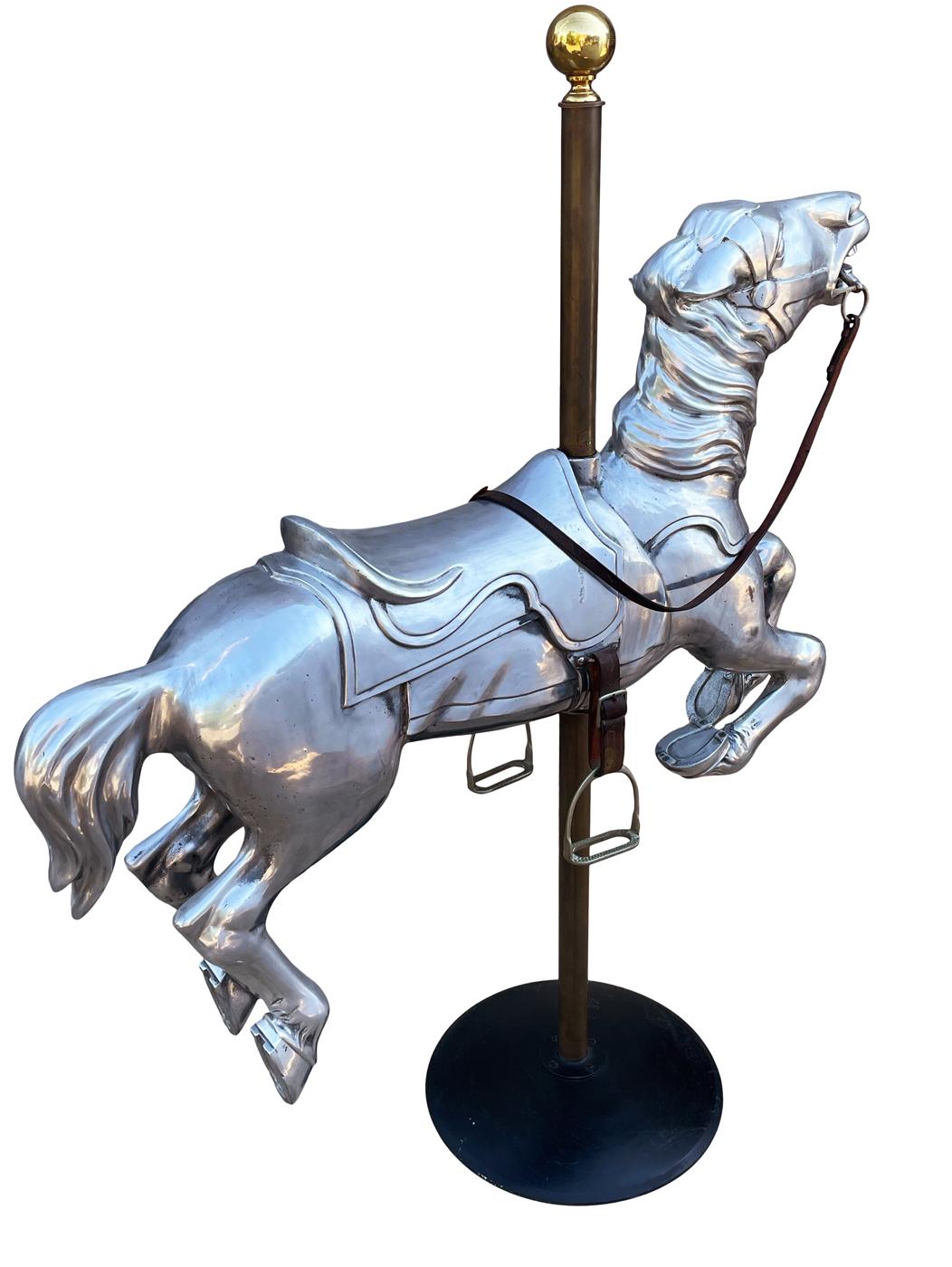 Américain Sculpture de cheval de manège en aluminium coulé, moderne du milieu du siècle, Exposition universelle en vente