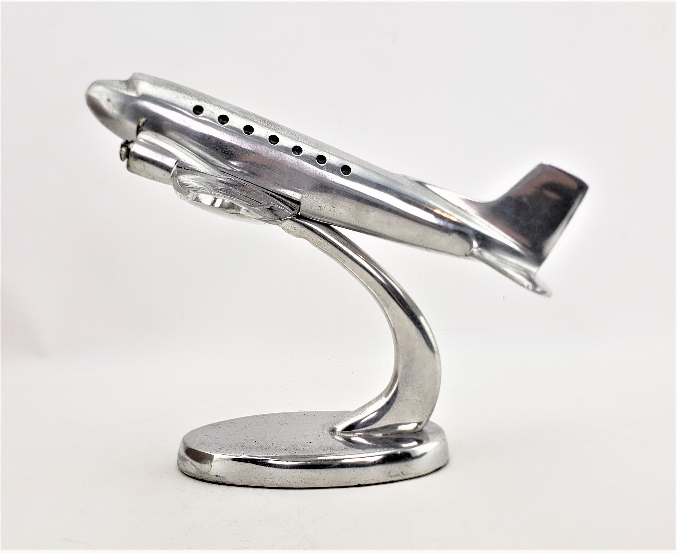 airplane stand