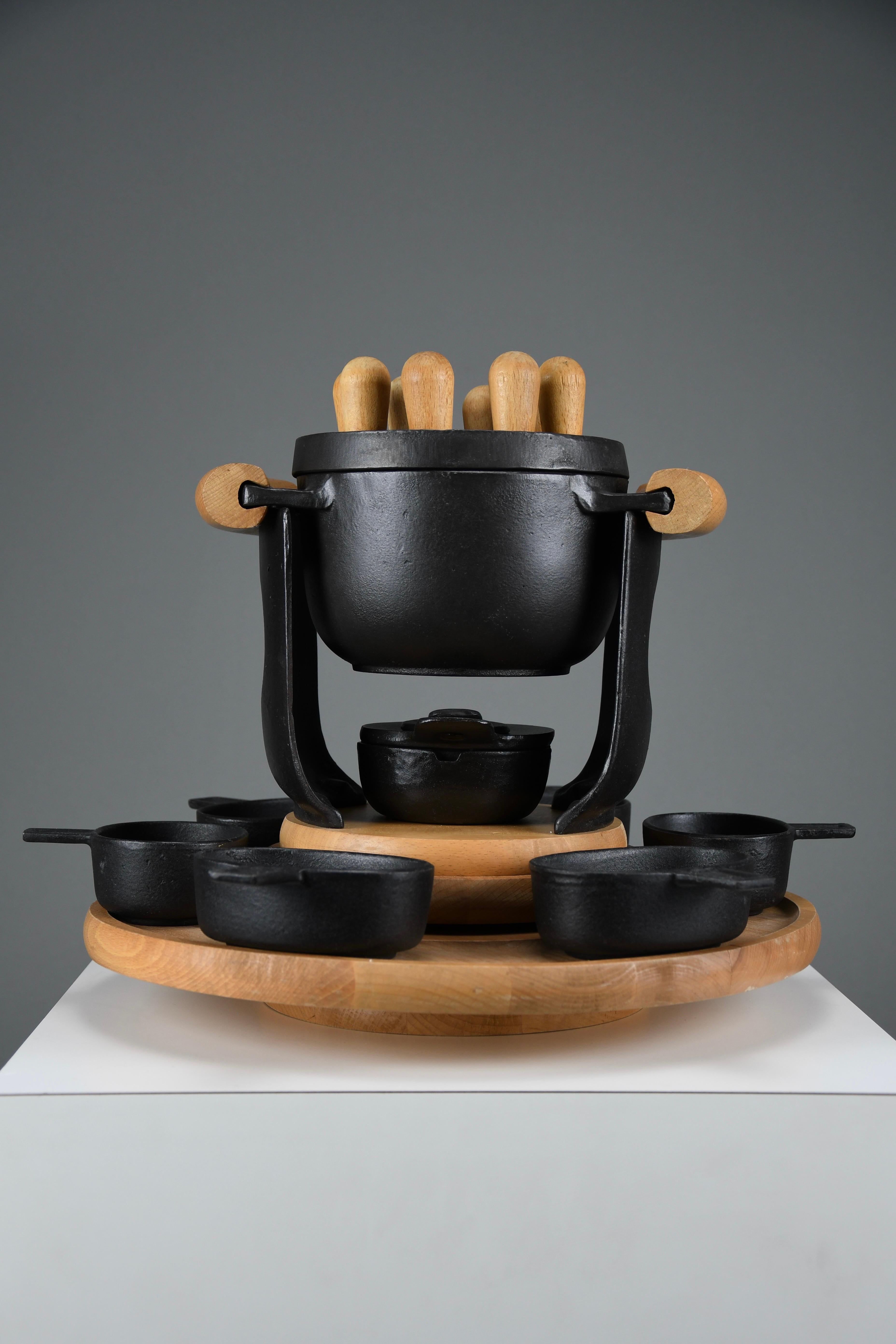 Mid-Century Modern Cast Iron and Wood Fondue Set by Richard Nissen for Bodum For Sale 5