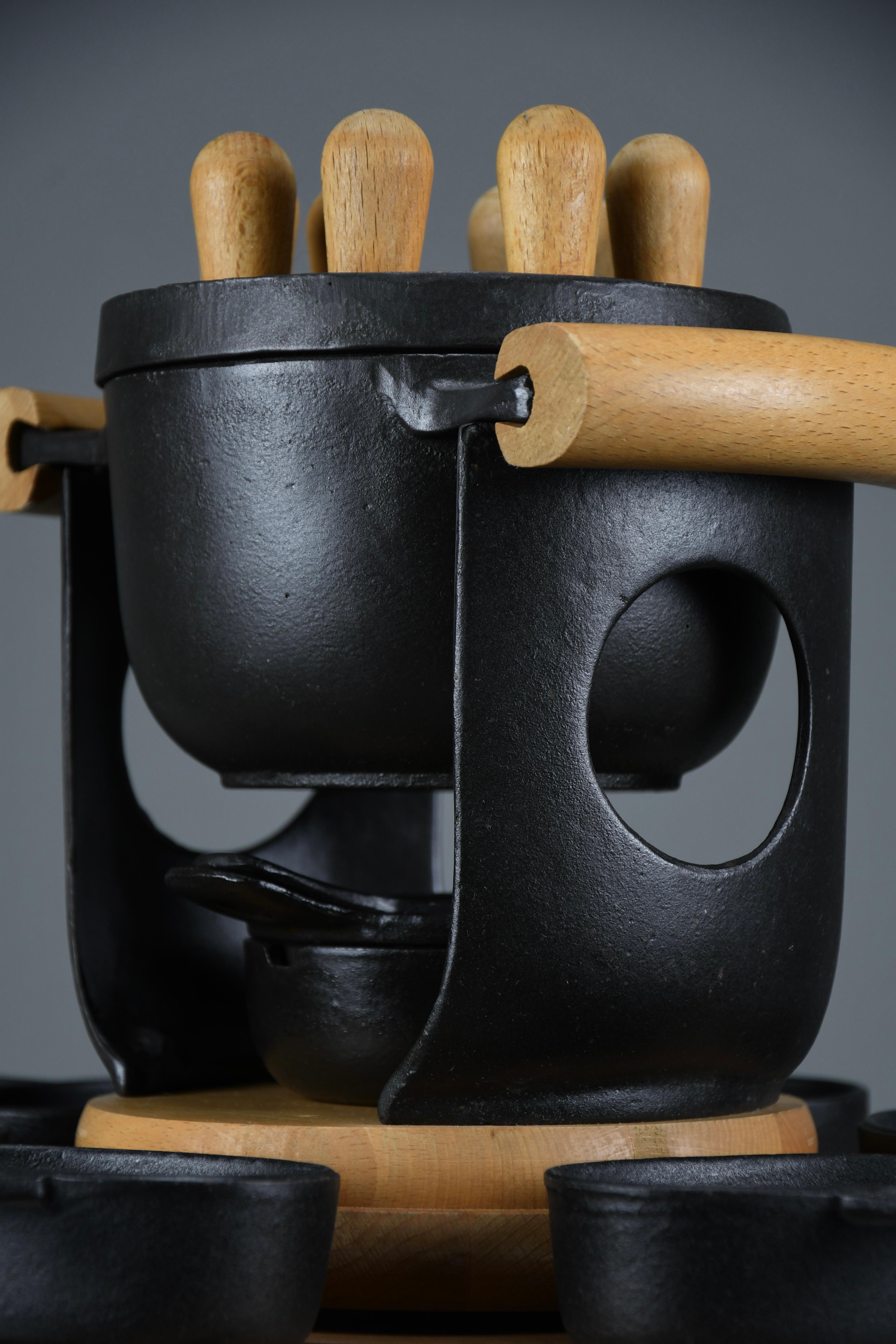 Mid-Century Modern Cast Iron and Wood Fondue Set by Richard Nissen for Bodum For Sale 9