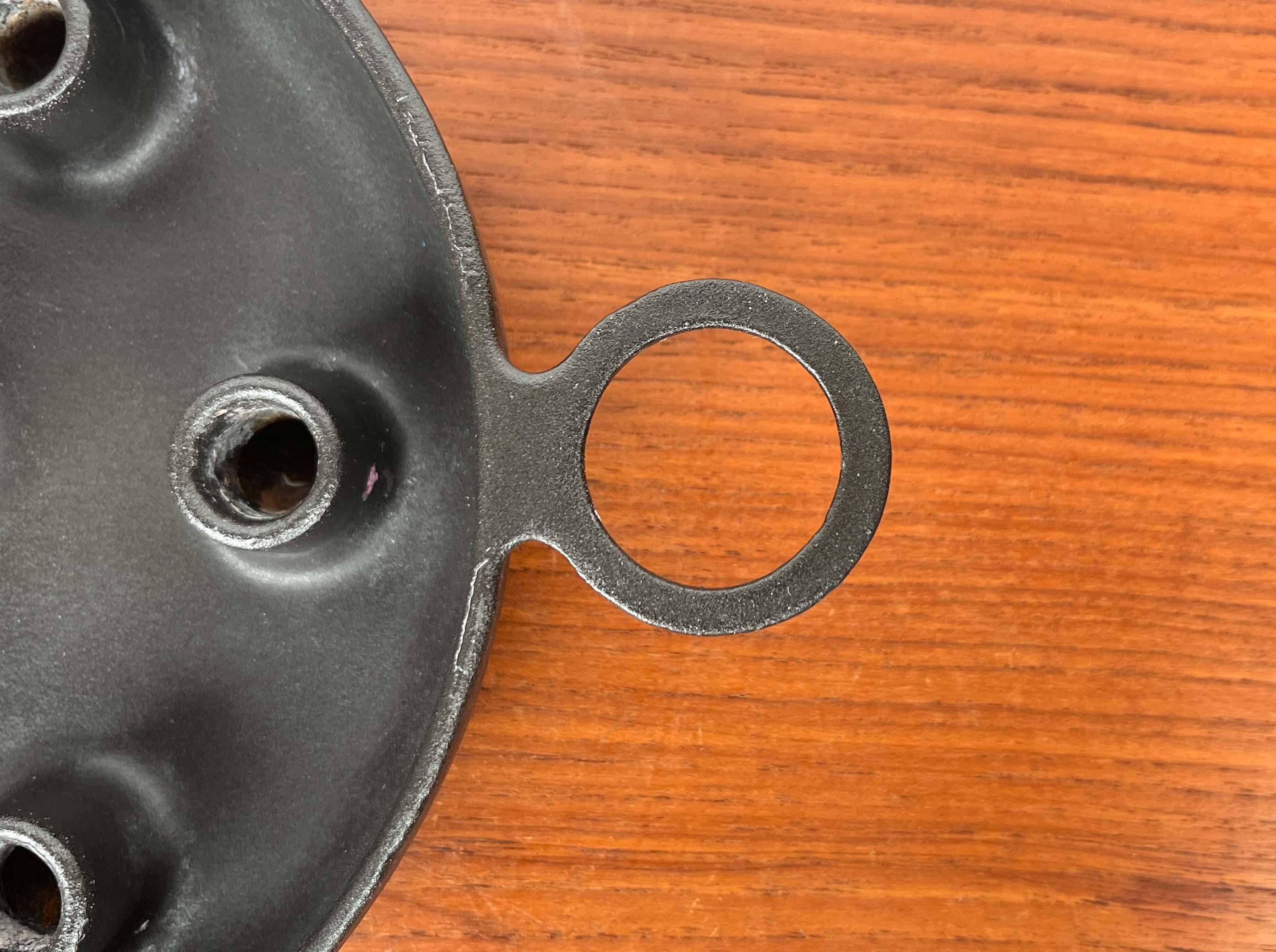 Portacandele in ghisa della modernità di metà secolo Timo Sarpaneva Rosenlew Finlandia 1960 In condizioni buone in vendita a Hamburg, DE