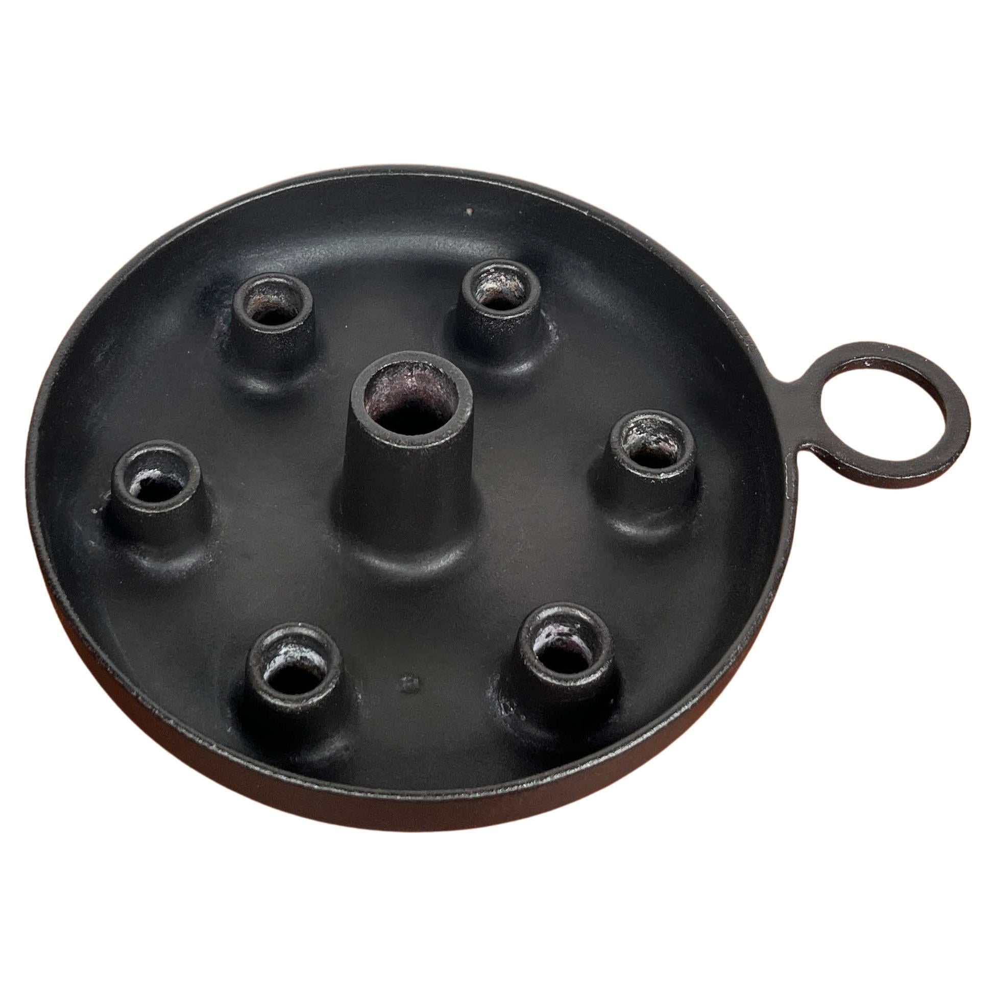 Moderner Kerzenständer aus Gusseisen Timo Sarpaneva Rosenlew Finnland 1960er Jahre