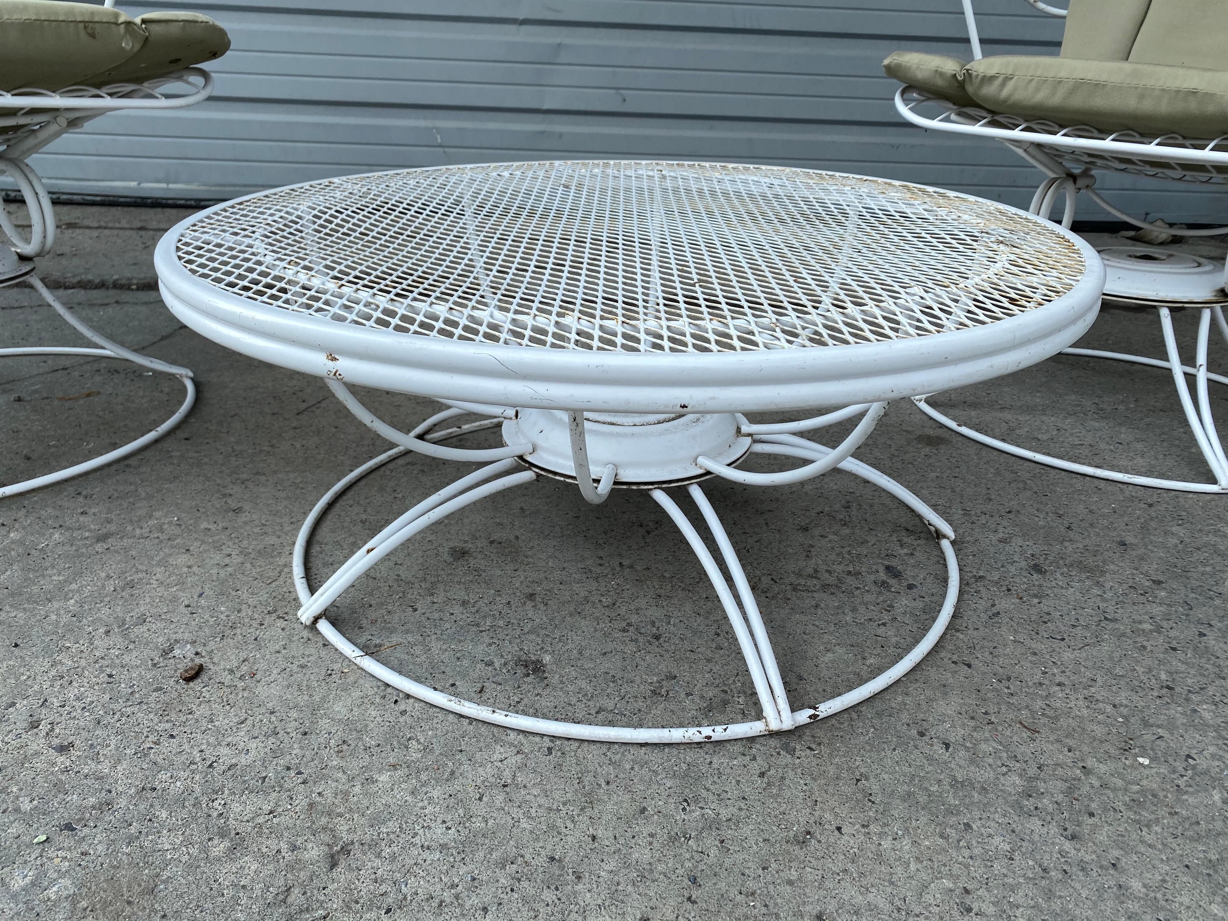 American Mid-Century Modern Cast Iron Homecrest Wire Lounge Chairs, Table Set