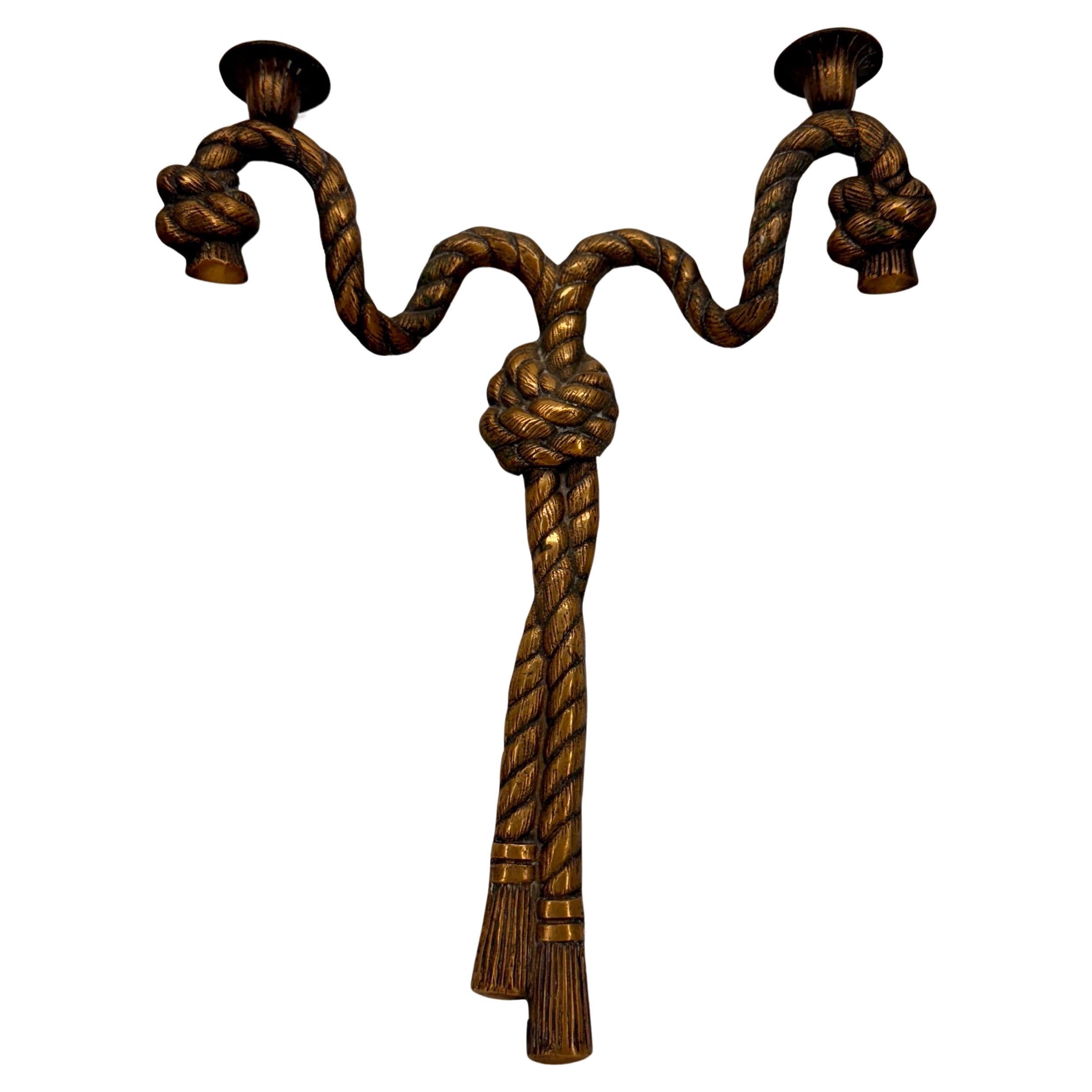 Mid-Century moderno Applique da parete in ottone conico in fusione di epoca medio-novecentesca in vendita