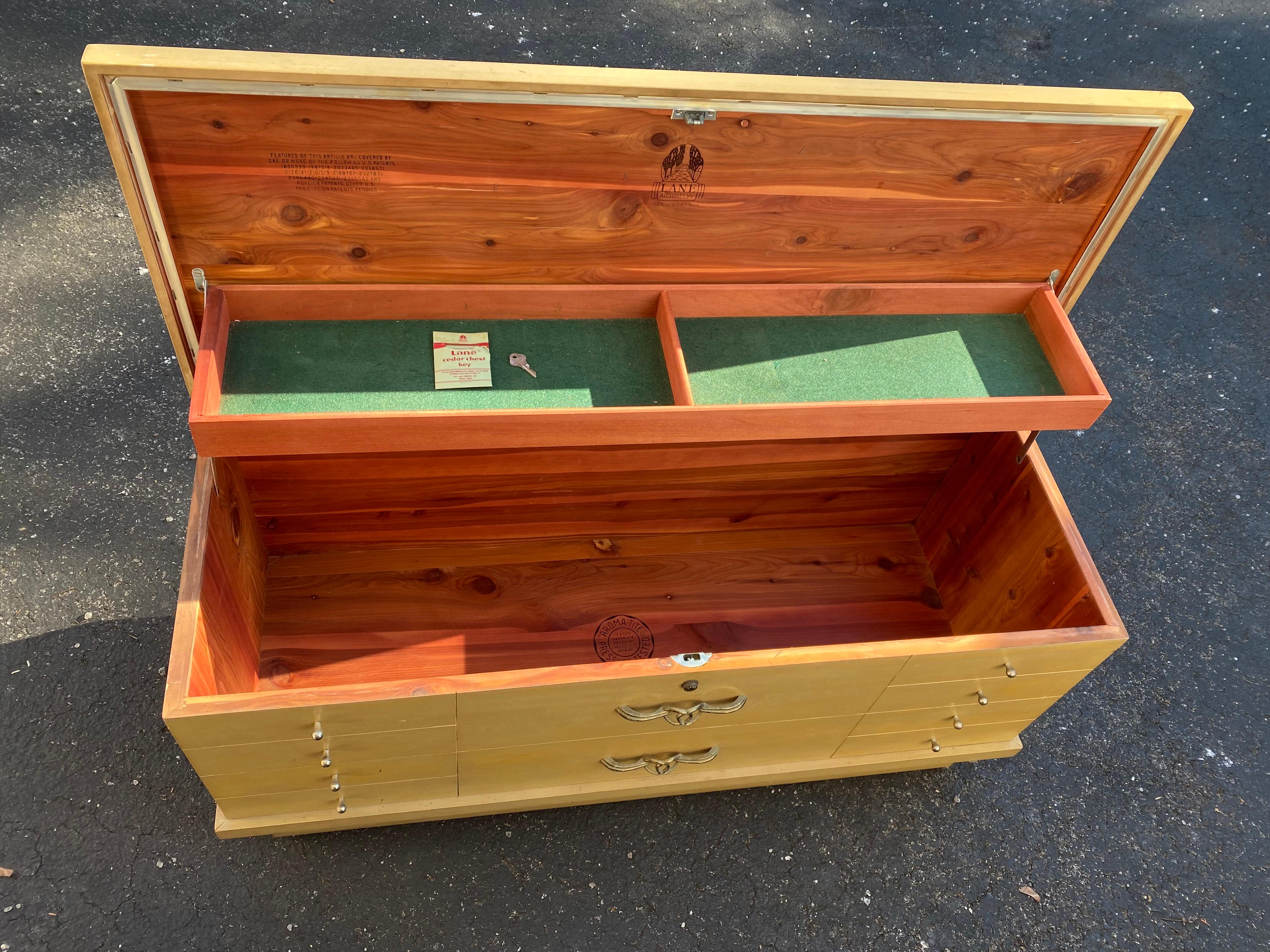 Mid-Century Modern Cedar Chest by Lane #7931-23 For Sale 8