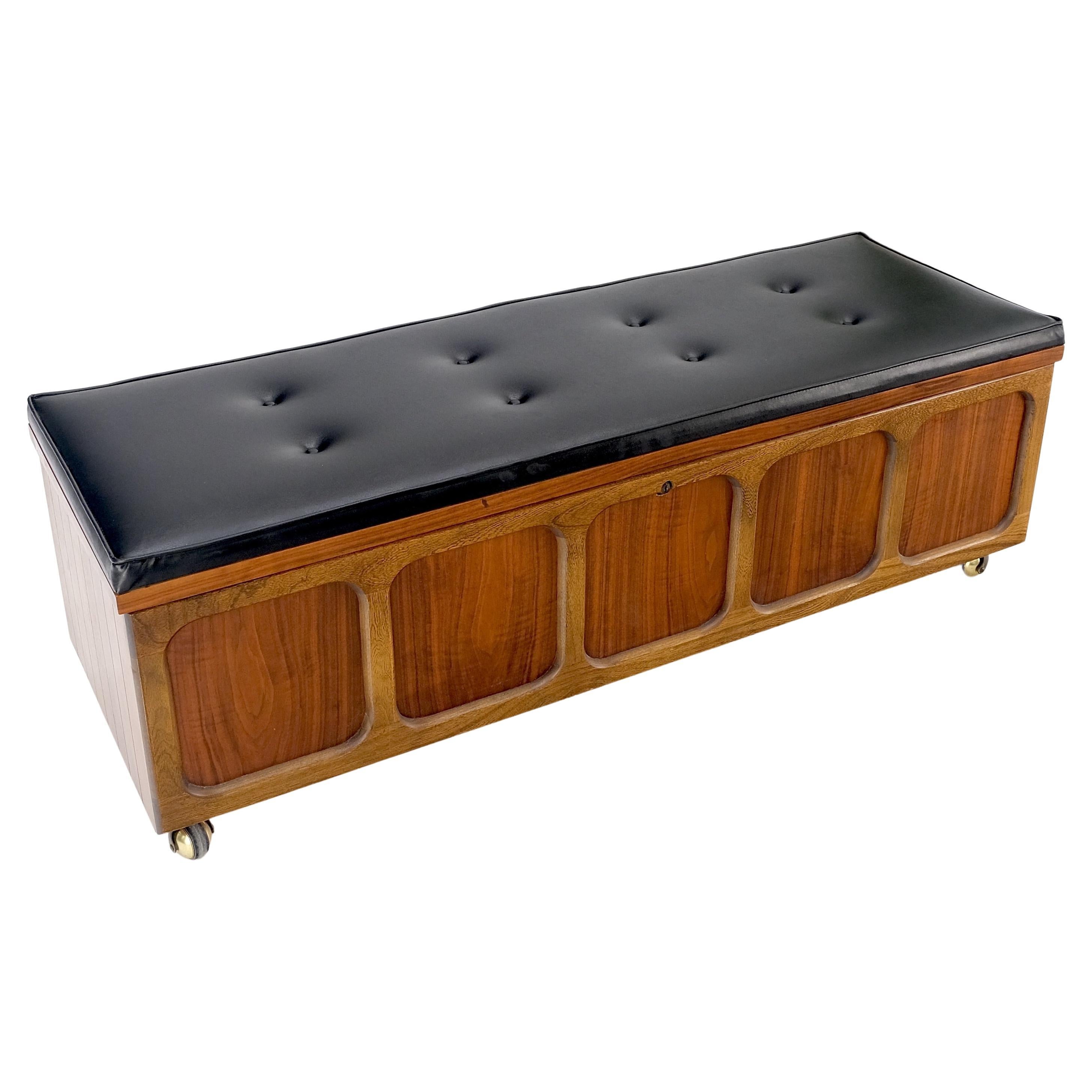 Mid Century Modern Cedar Walnut Hope Chest Bench Naugahyde Upholstery Tufted  For Sale