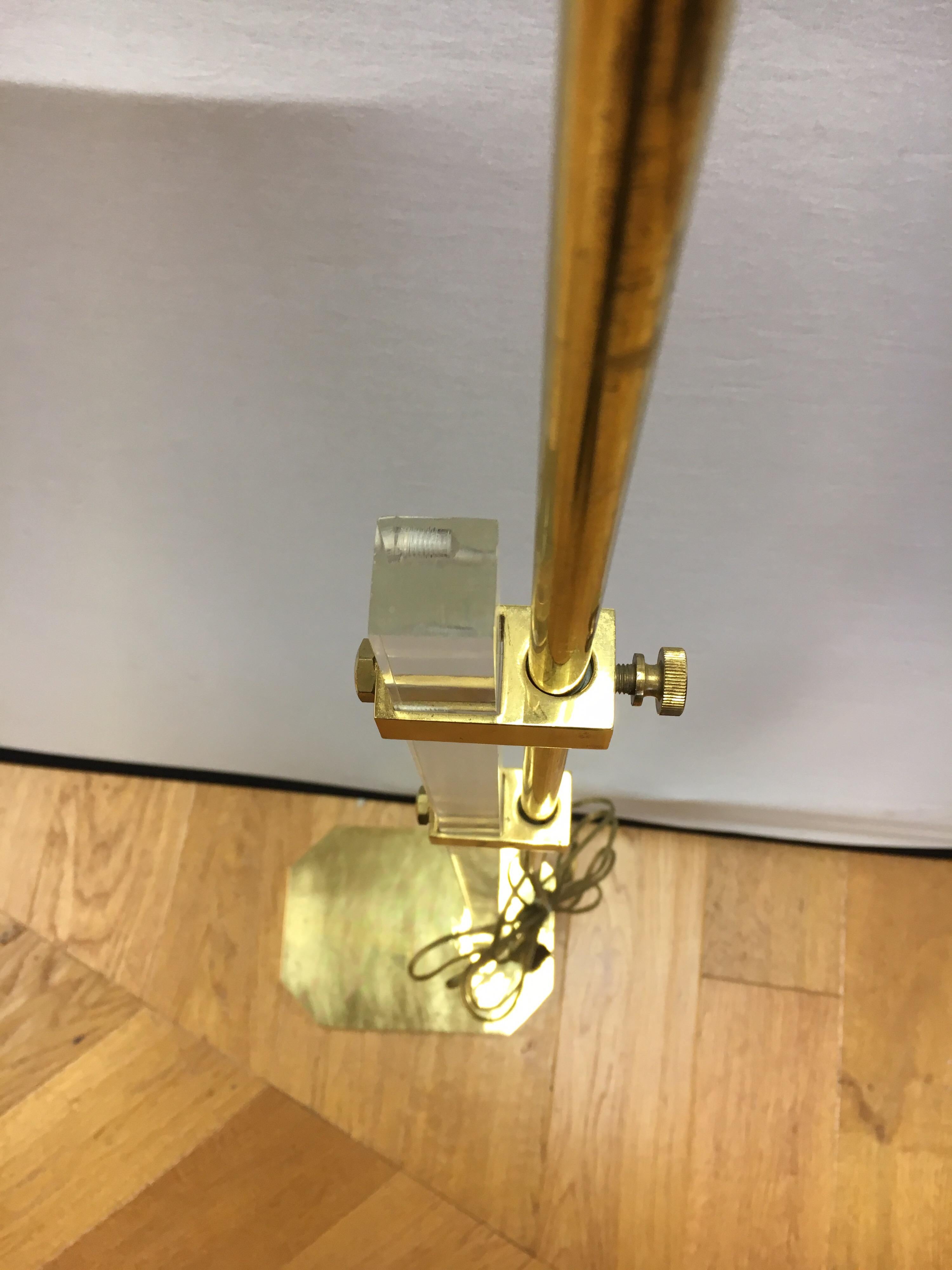 Mid-Century Modern Cedric Hartman Style Brass and Lucite Swivel Floor Lamp 5