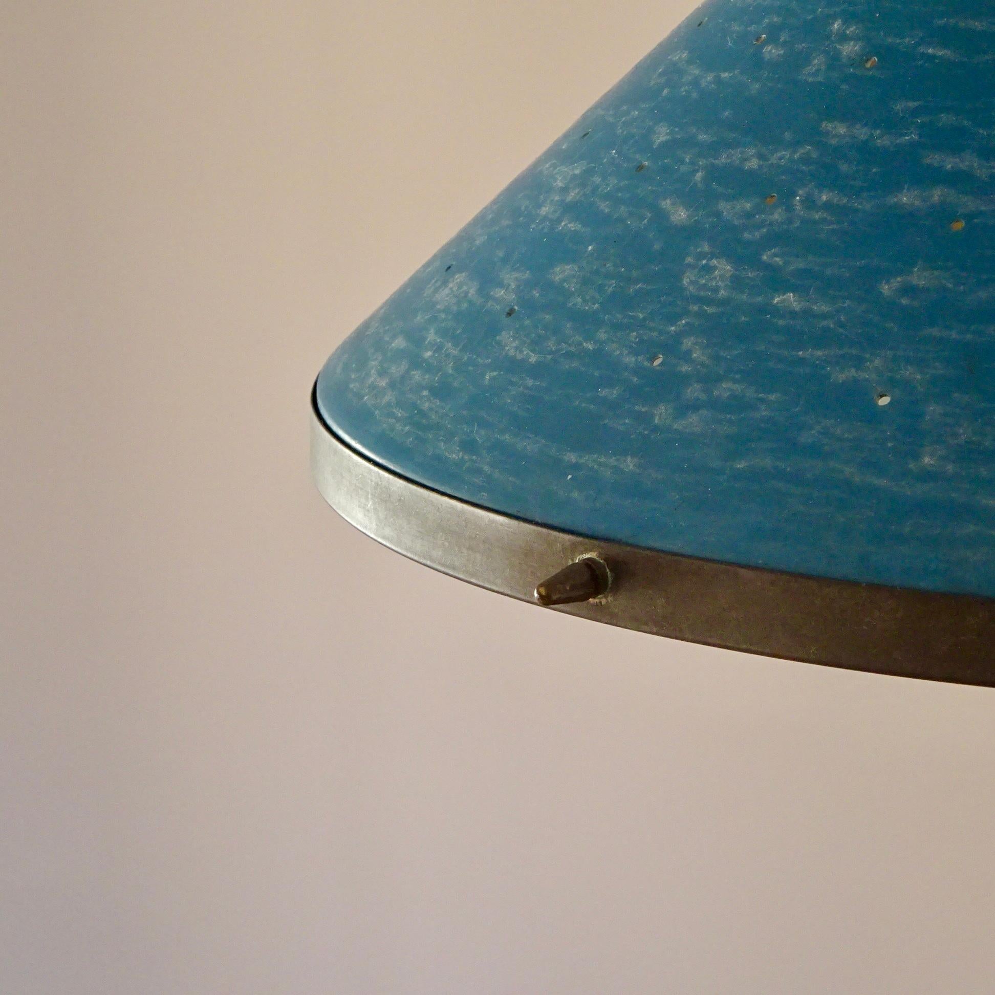 Alluminio Lampada da soffitto moderna di metà secolo in blu, anni '50 in vendita