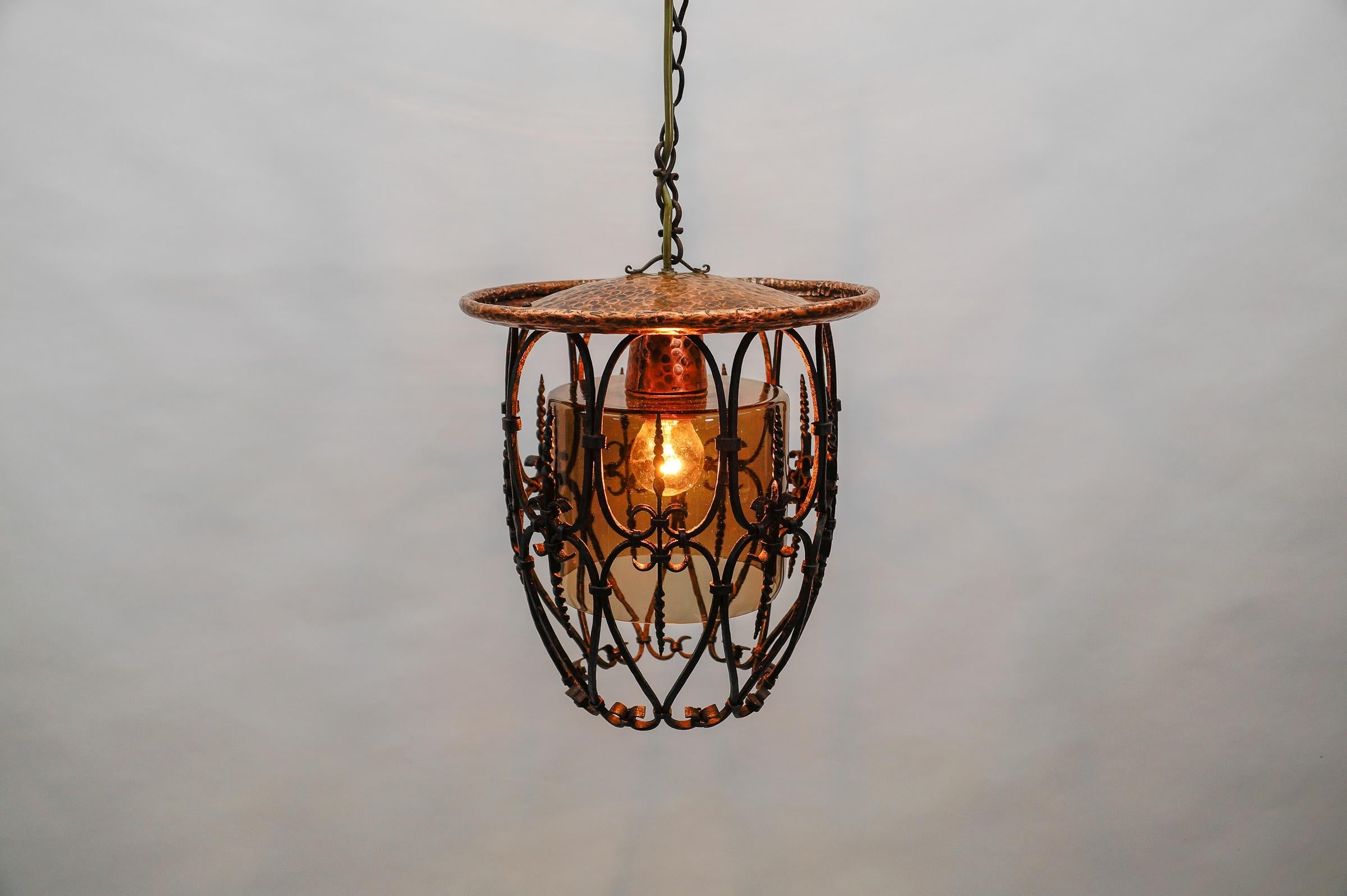 Mid-Century Modern Ceiling Lamp Made in Iron, Copper and Glass, 1950s For Sale 4