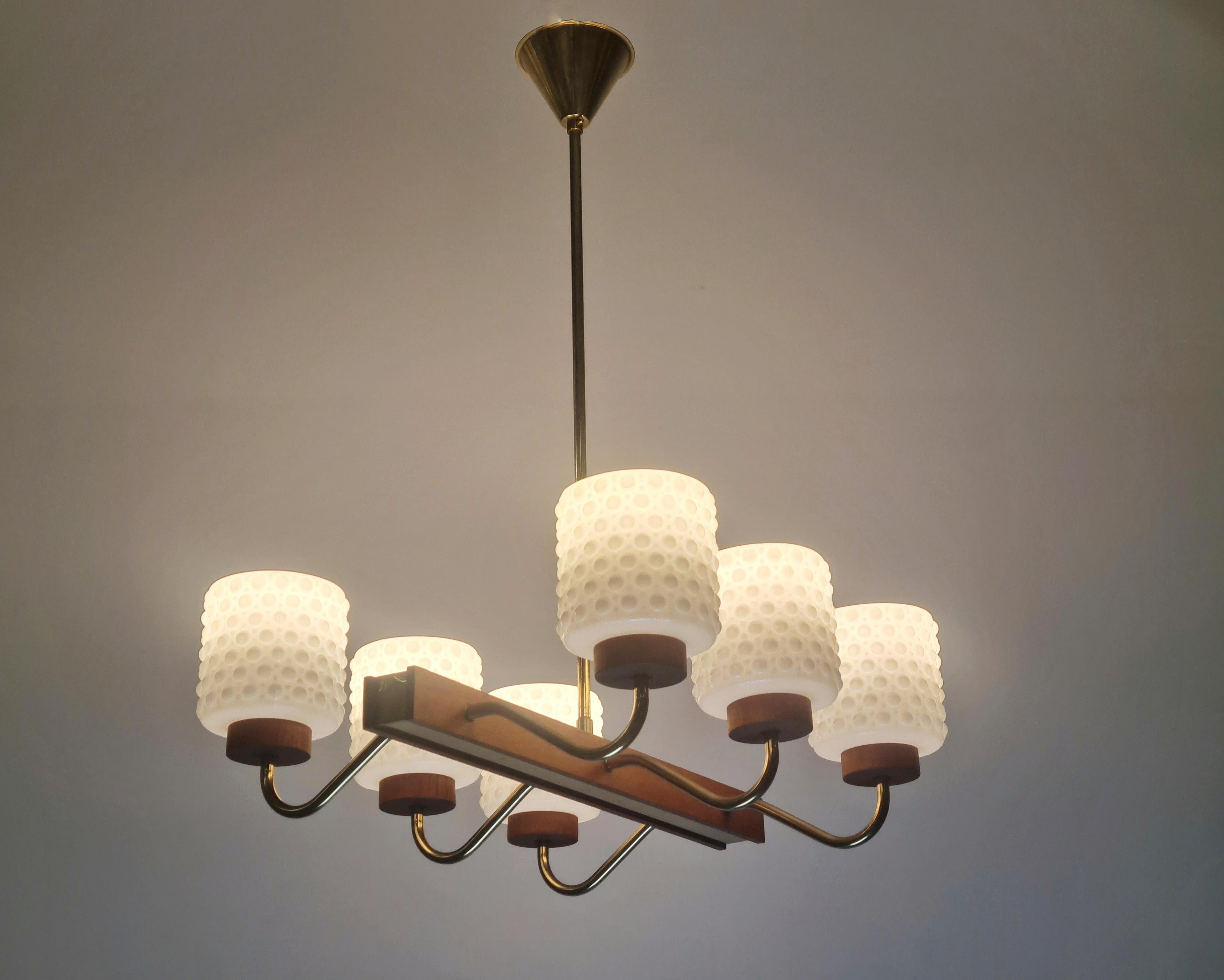 A stunning Mid-Century Modern ceiling lamp with a beautiful 
