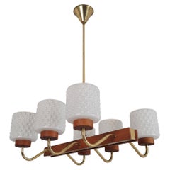 Moderne Deckenleuchte aus Messing, Glas und Teakholz aus der Mitte des Jahrhunderts, Aris Finnland 1960er Jahre