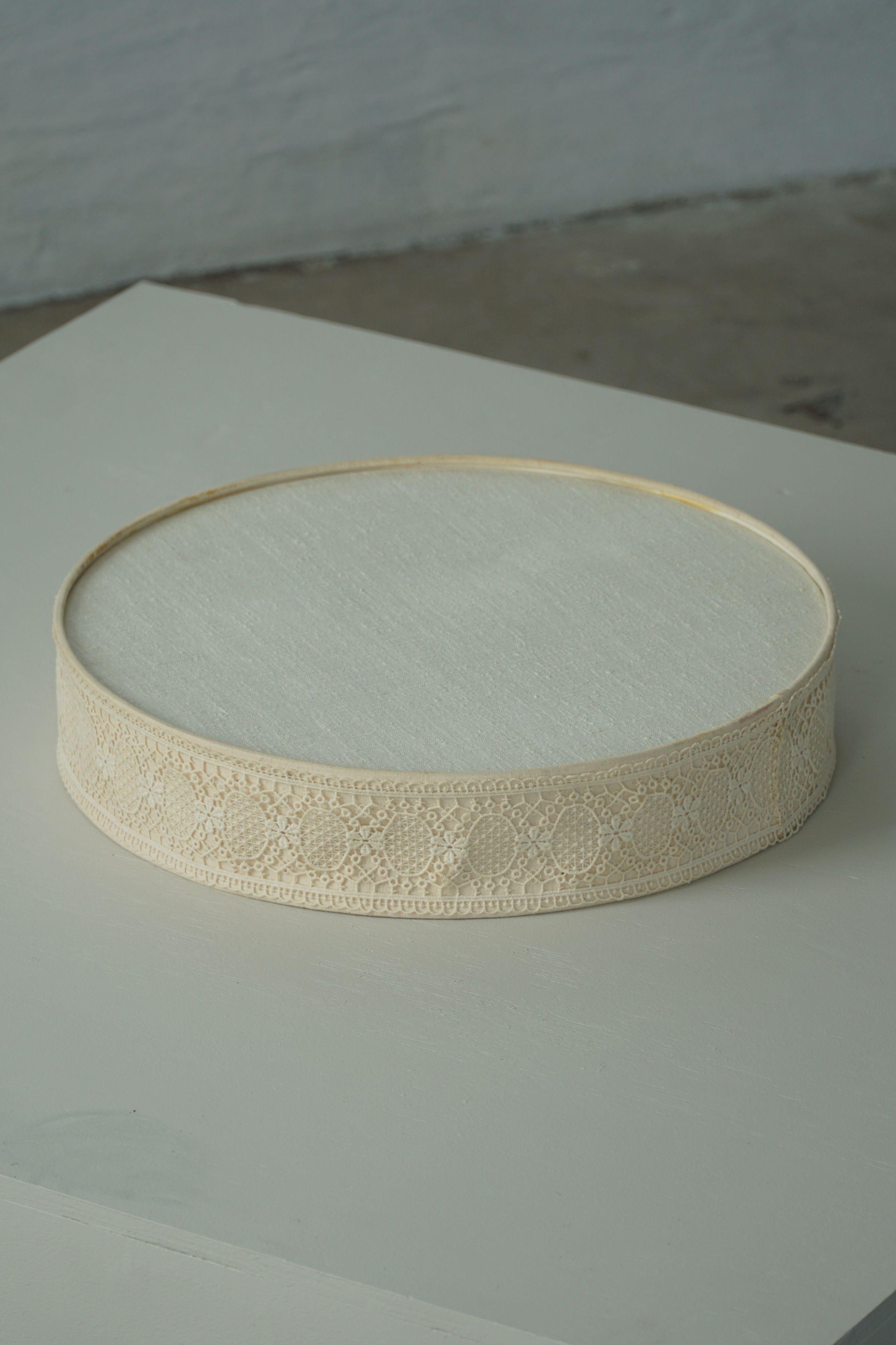 Mid Century Modern Ceiling / Wall Sconce in Linen and Lace, Sweden, 1950s For Sale 3