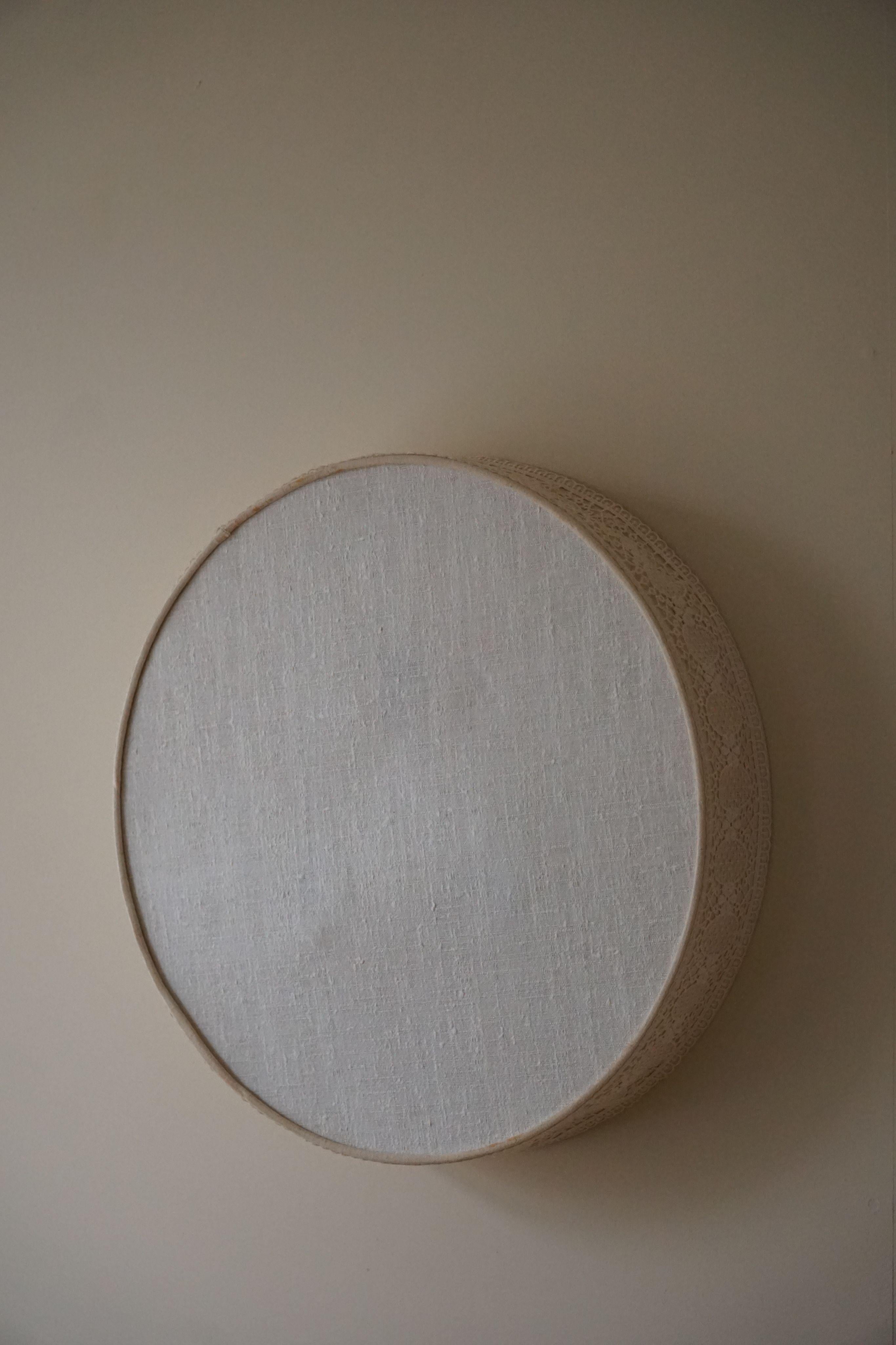 Mid Century Modern Ceiling / Wall Sconce in Linen and Lace, Sweden, 1950s For Sale 10
