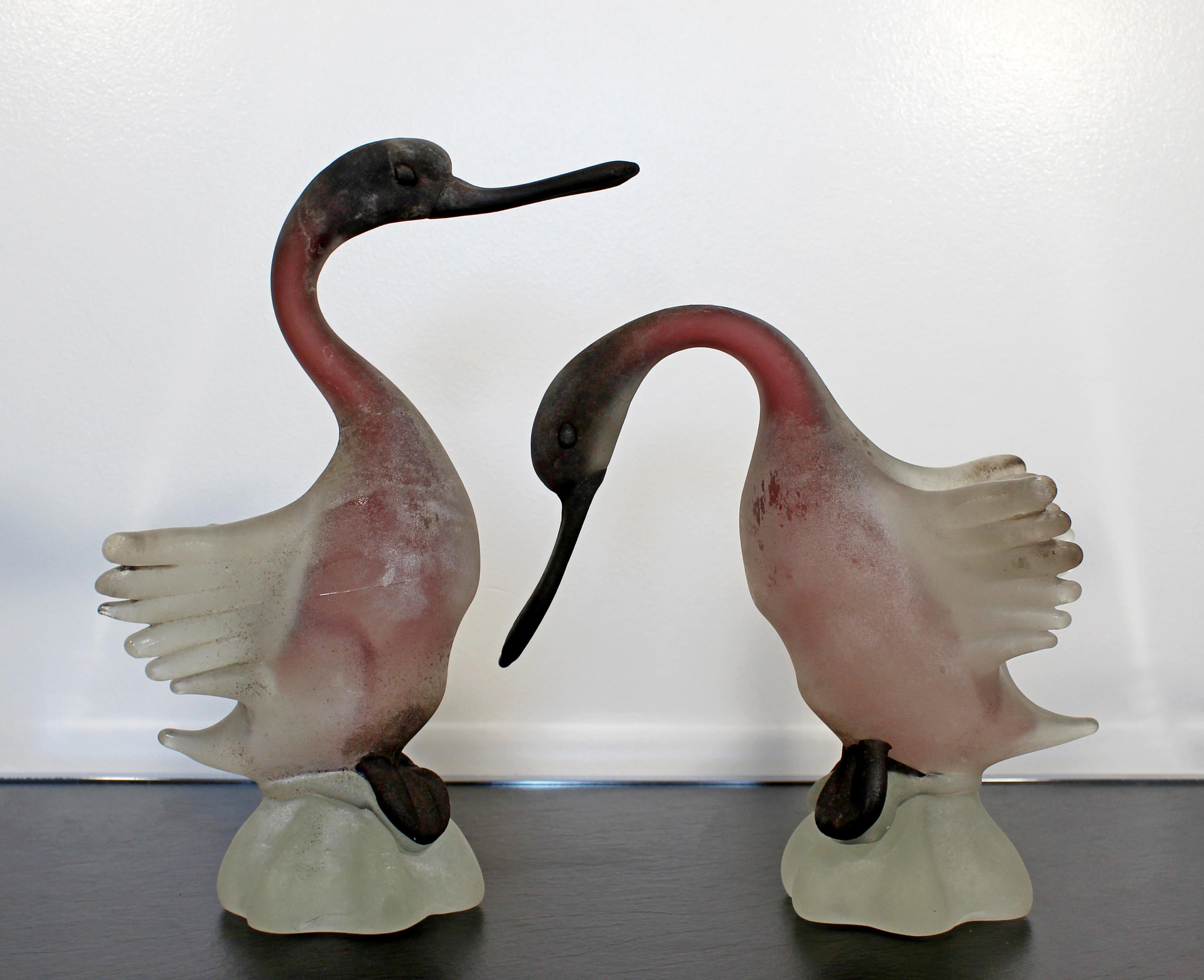 Mid-Century Modern Cenedese Pair of Frosted Glass Geese Table Sculptures Murano In Good Condition In Keego Harbor, MI