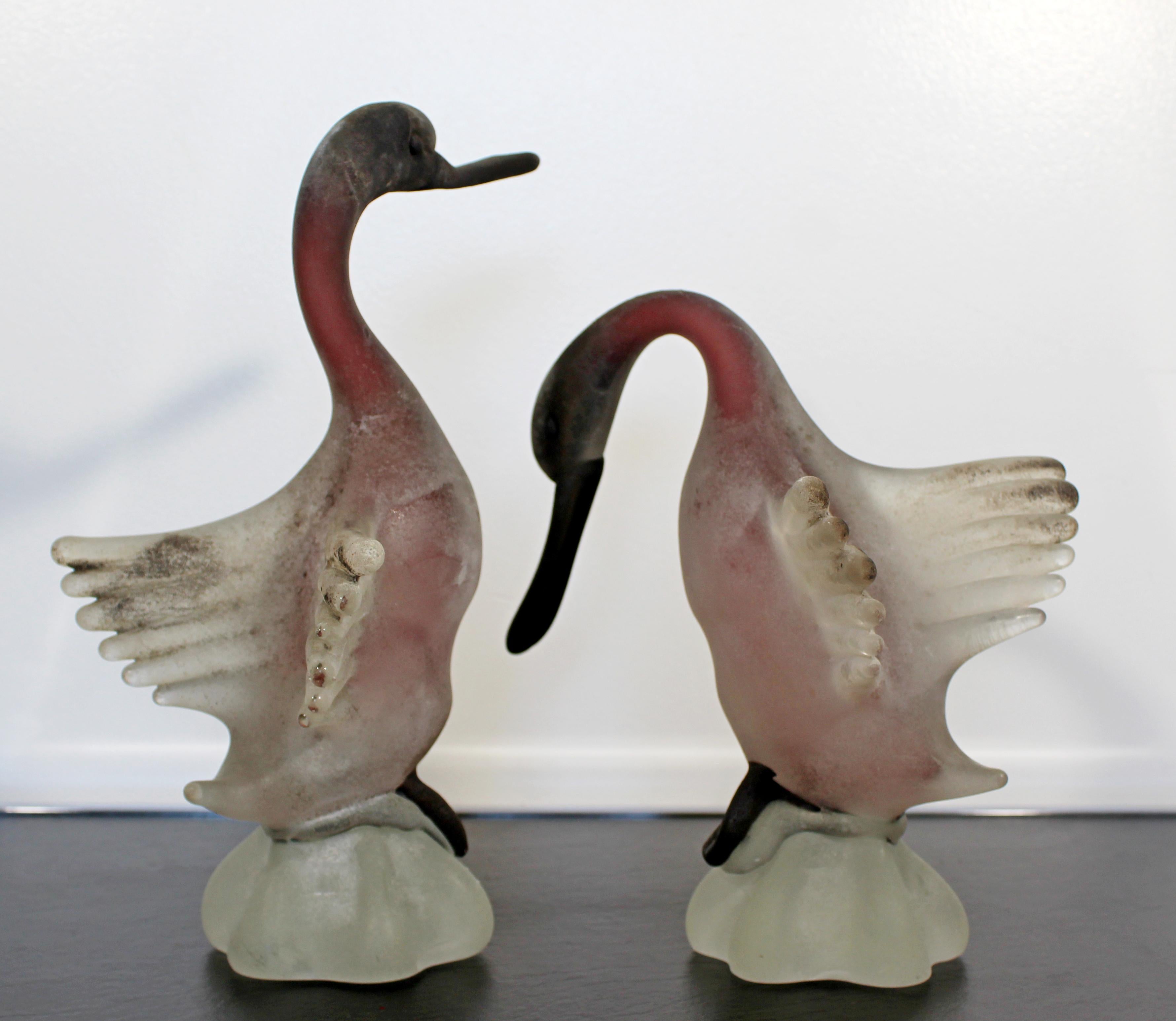 Murano Glass Mid-Century Modern Cenedese Pair of Frosted Glass Geese Table Sculptures Murano