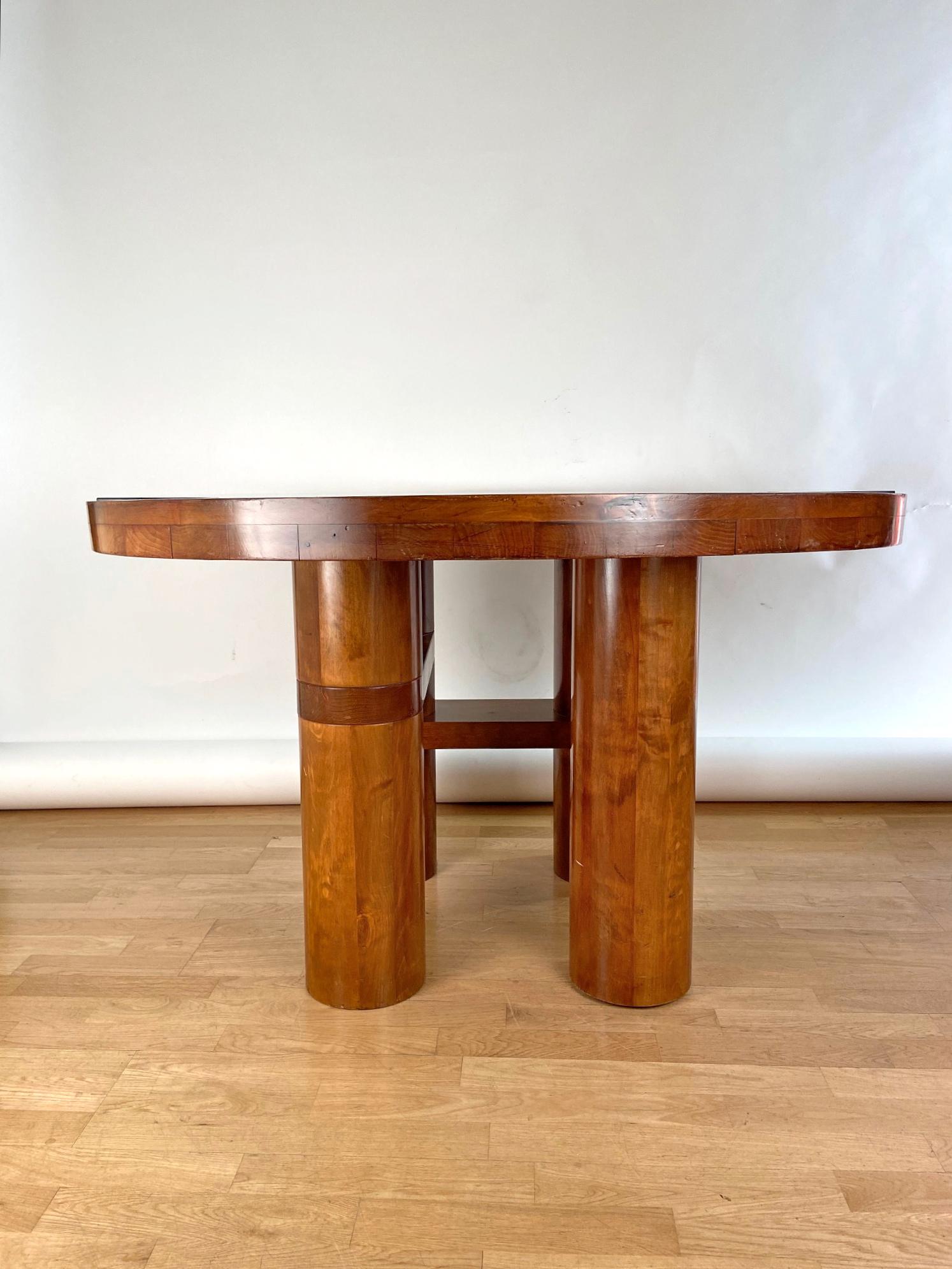 Mid-Century Modern Center/Dining Walnut Table Attributed to N & Patuzzi NP Group 1