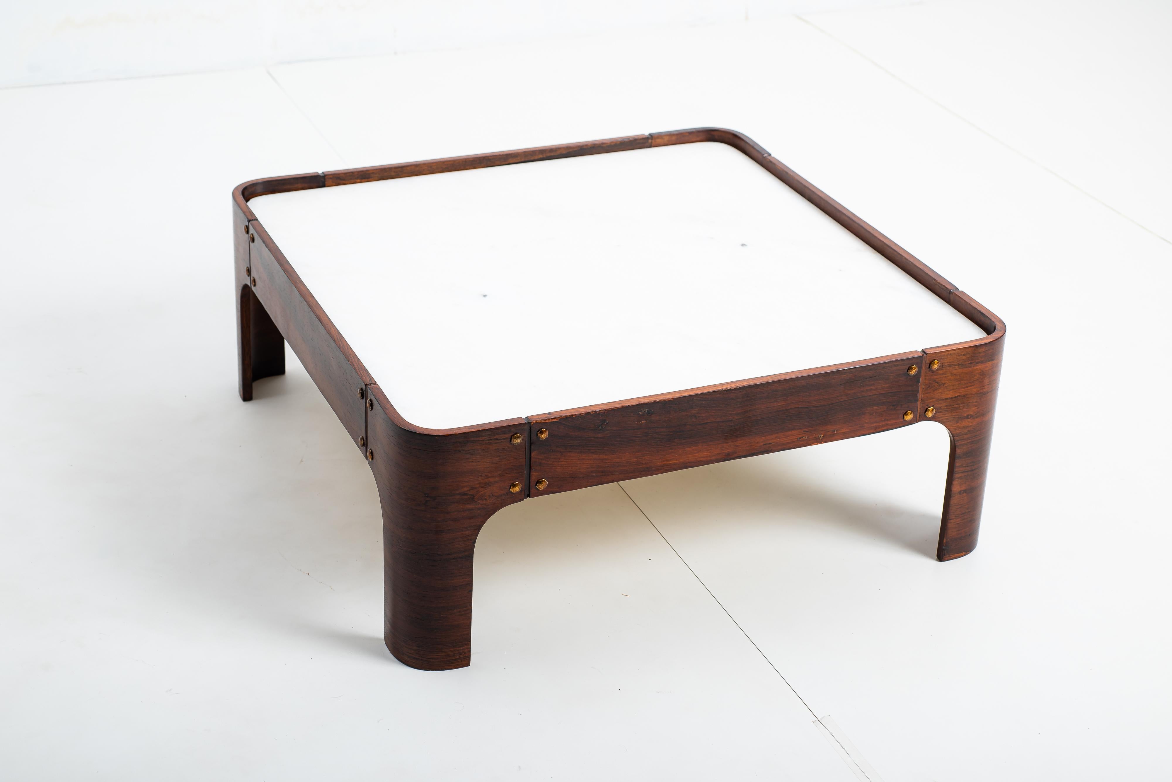 Table centrale moderne du milieu du siècle dernier par Bertomeu & Cia, Brésil, années 1960 en vente 3