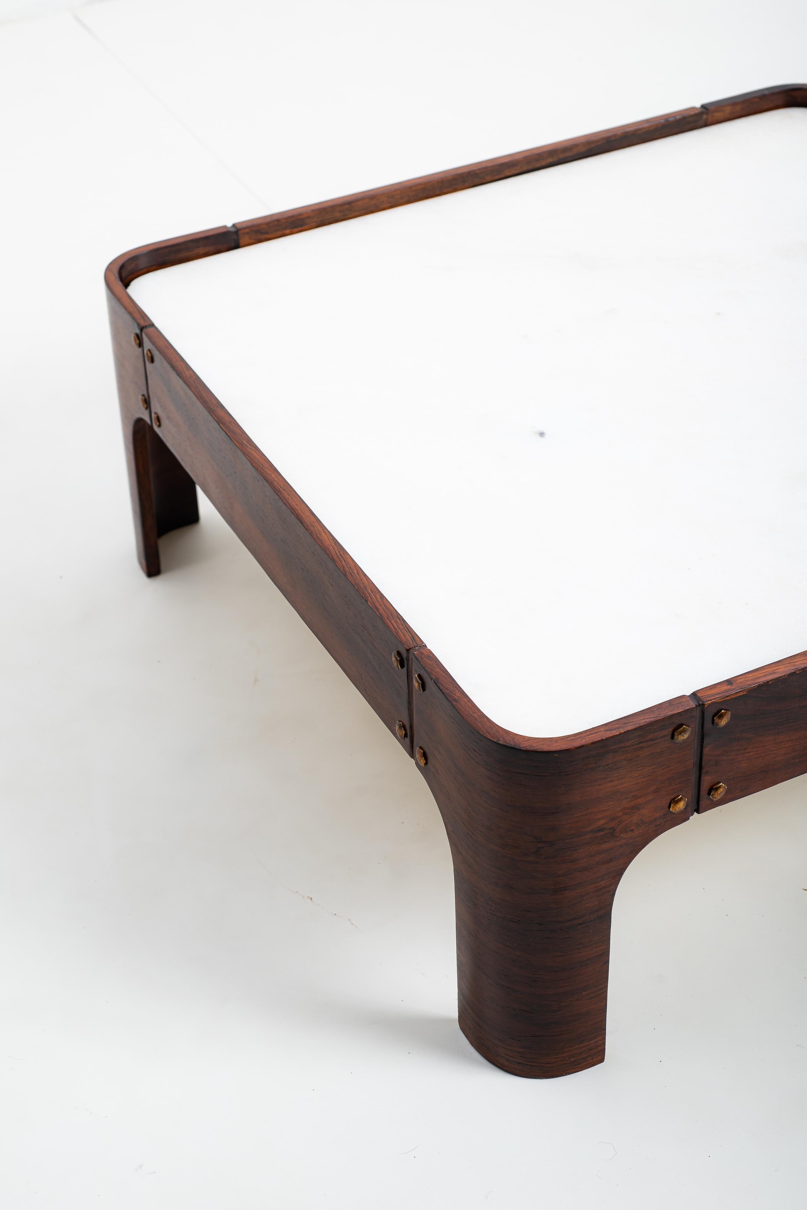 Table centrale moderne du milieu du siècle dernier par Bertomeu & Cia, Brésil, années 1960 en vente 4