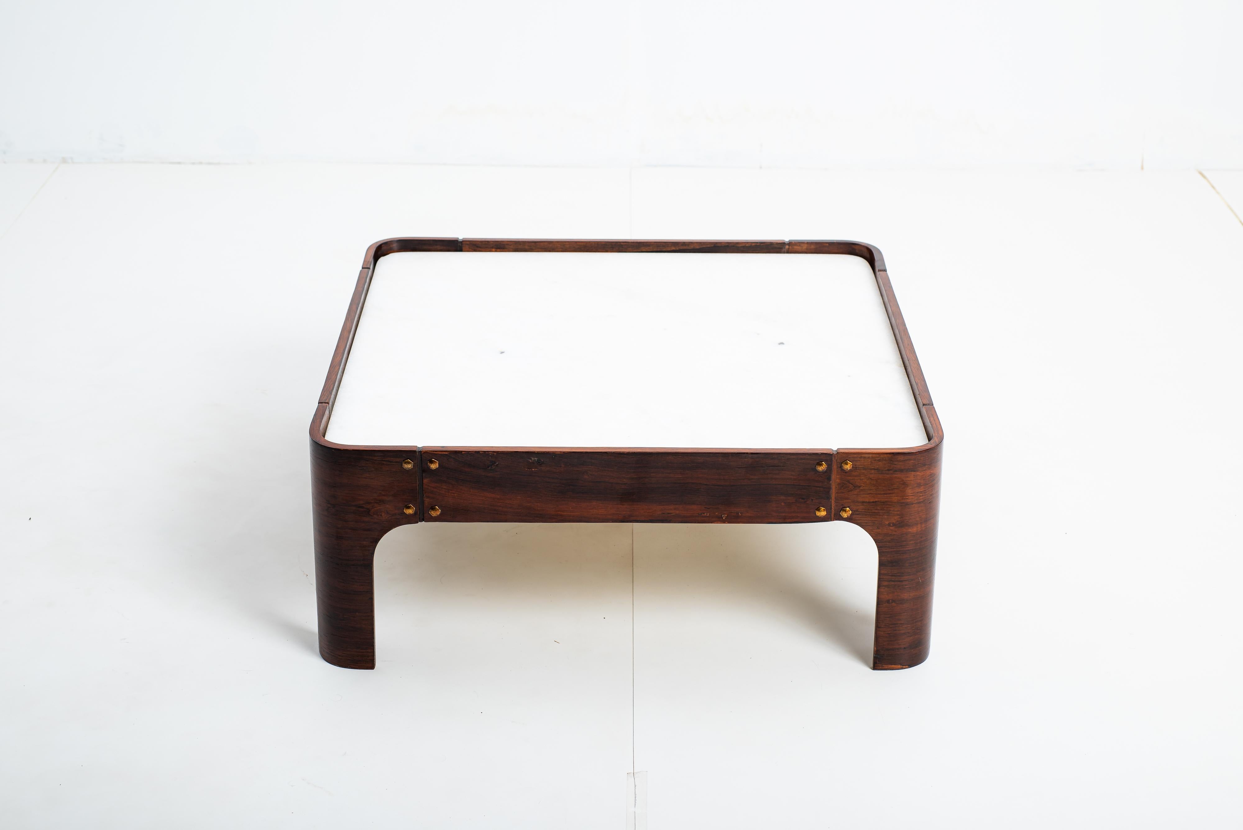 Table centrale moderne du milieu du siècle dernier par Bertomeu & Cia, Brésil, années 1960 en vente 1