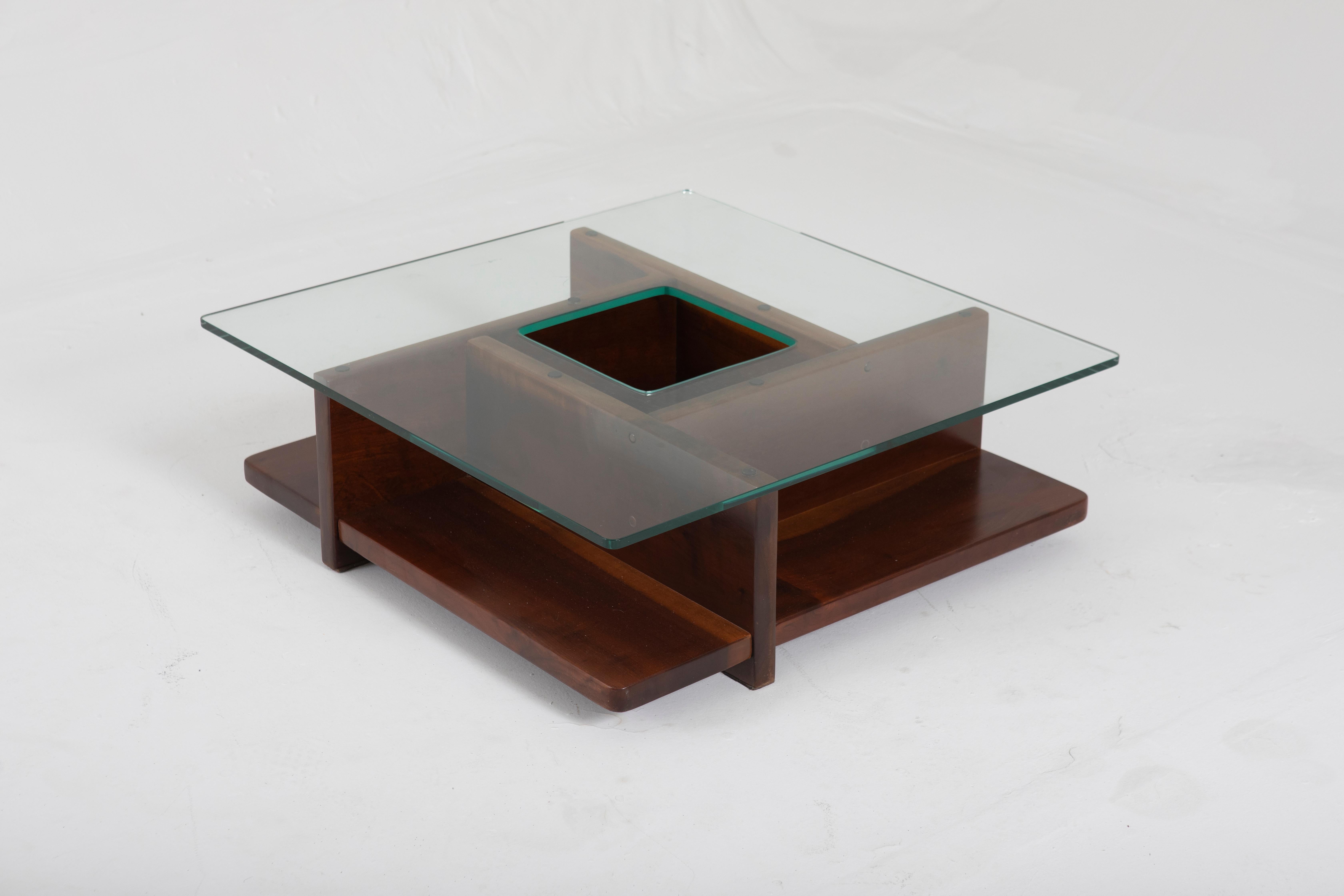 Brazilian Mid-Century Modern Center table by Casa Finland, 1960s For Sale