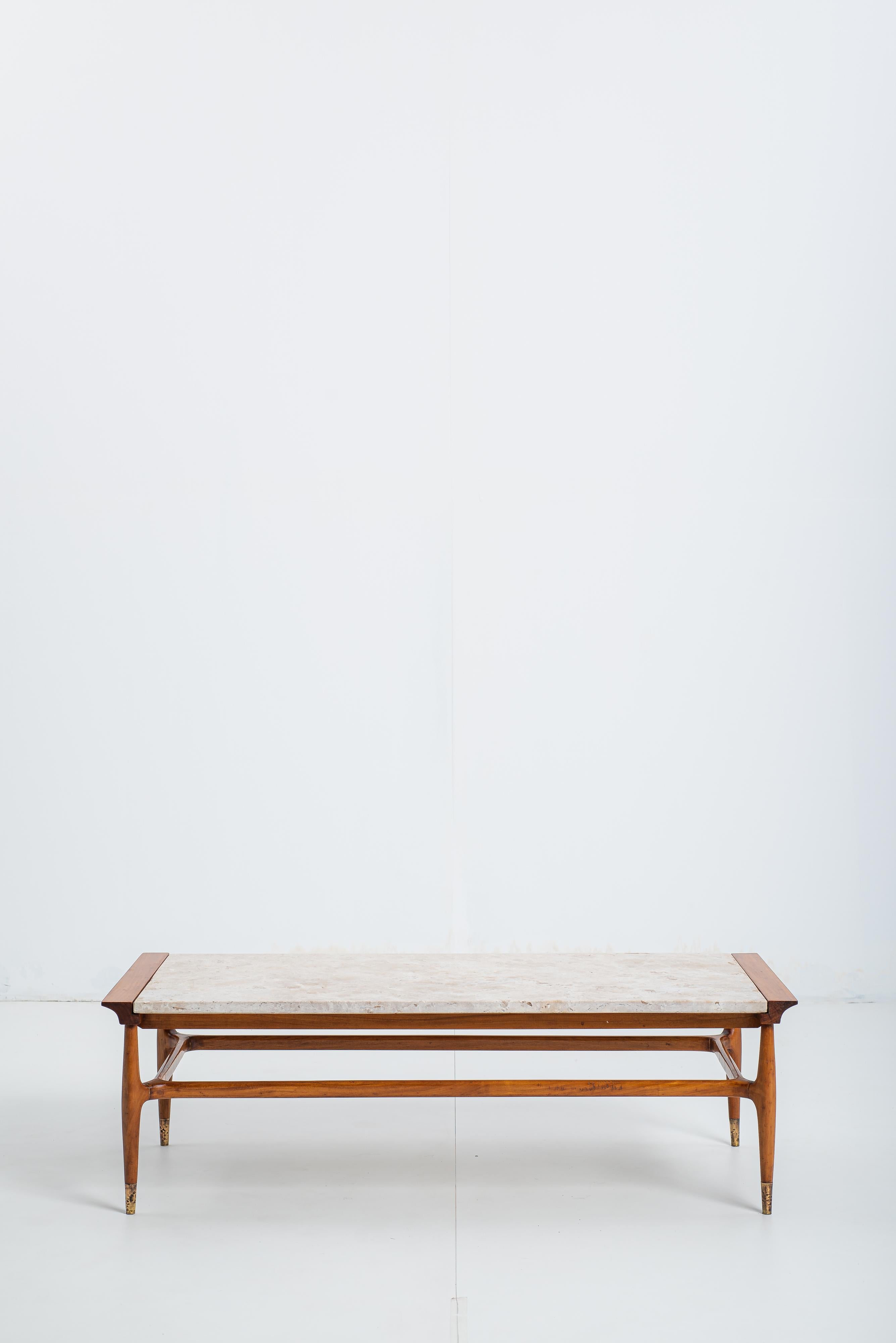 Metal Mid-Century Modern Center table by Giuseppe Scapinelli, Brazil, 1950s For Sale