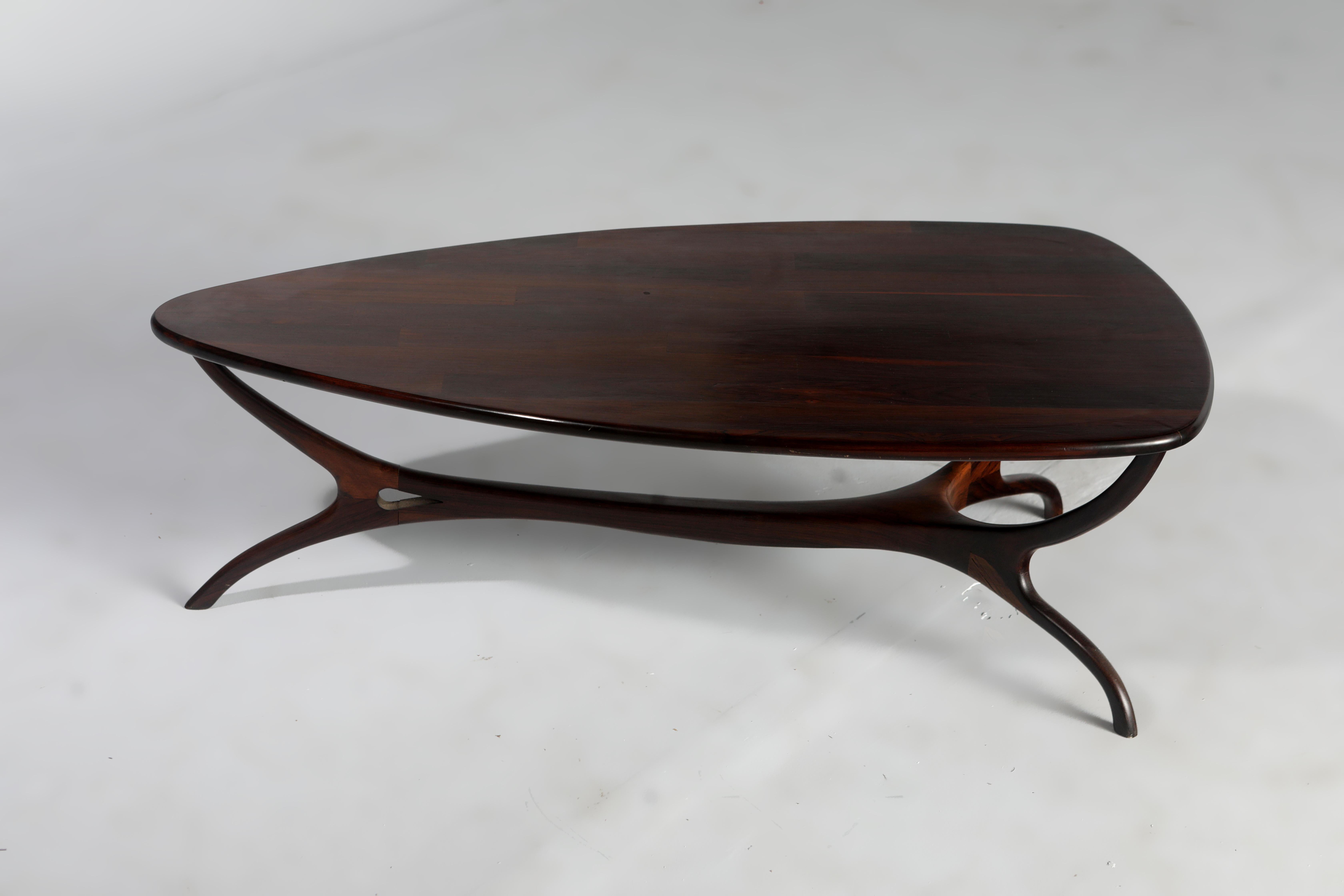 Varnished Mid-Century Modern Center Table by Giuseppe Scapinelli, Brazil, 1960s For Sale