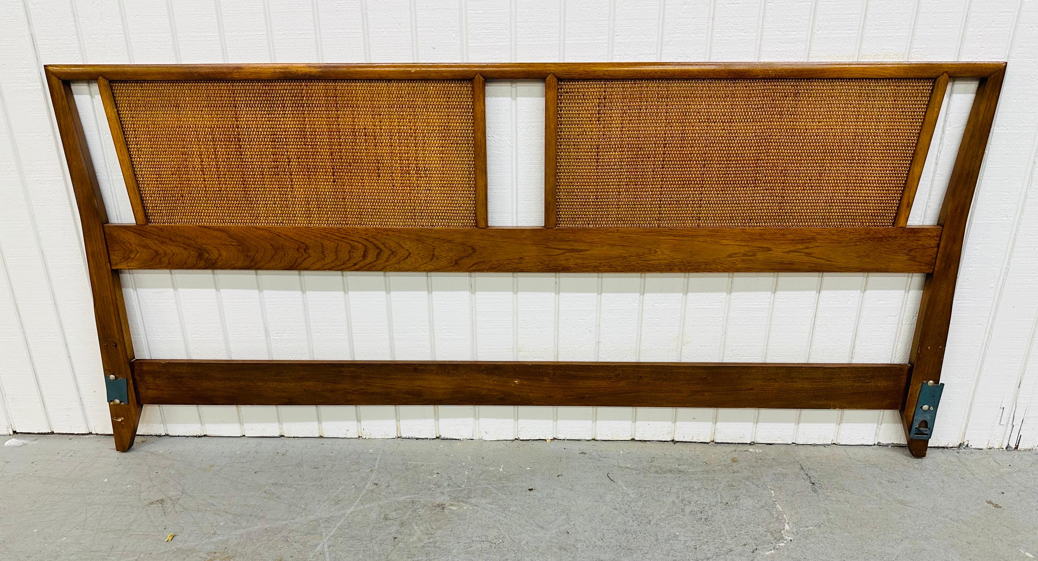 This listing is for a Mid-Century Modern Century King Headboard. Featuring a straight line design, made up of solid wood with cane over top, and a beautiful walnut finish. This is an exceptional combination of quality and design by Century!