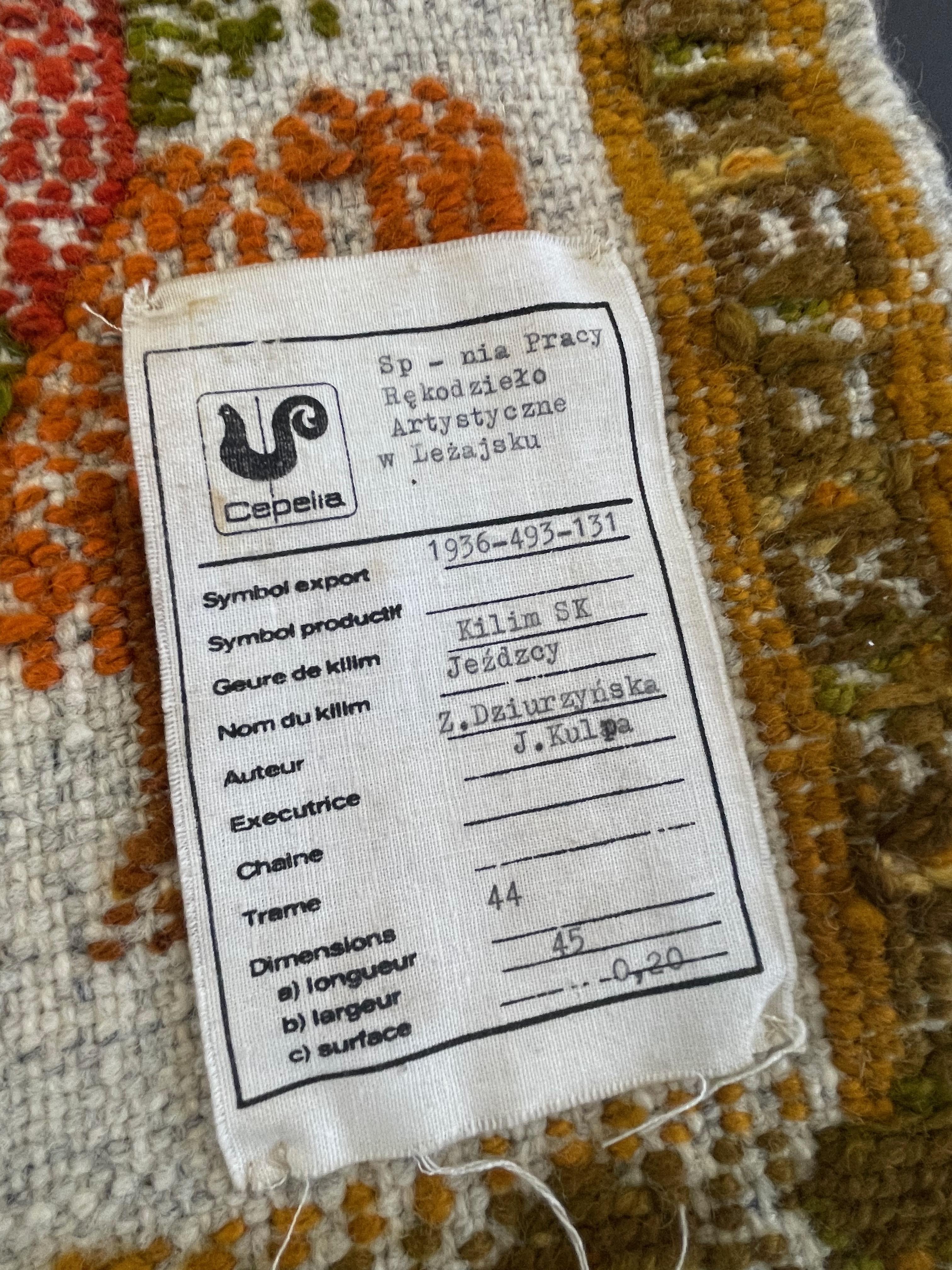 Moderner Cepelia-Kilim aus der Jahrhundertmitte, Polen, in warmen Erdtönen, Reiter (20. Jahrhundert) im Angebot