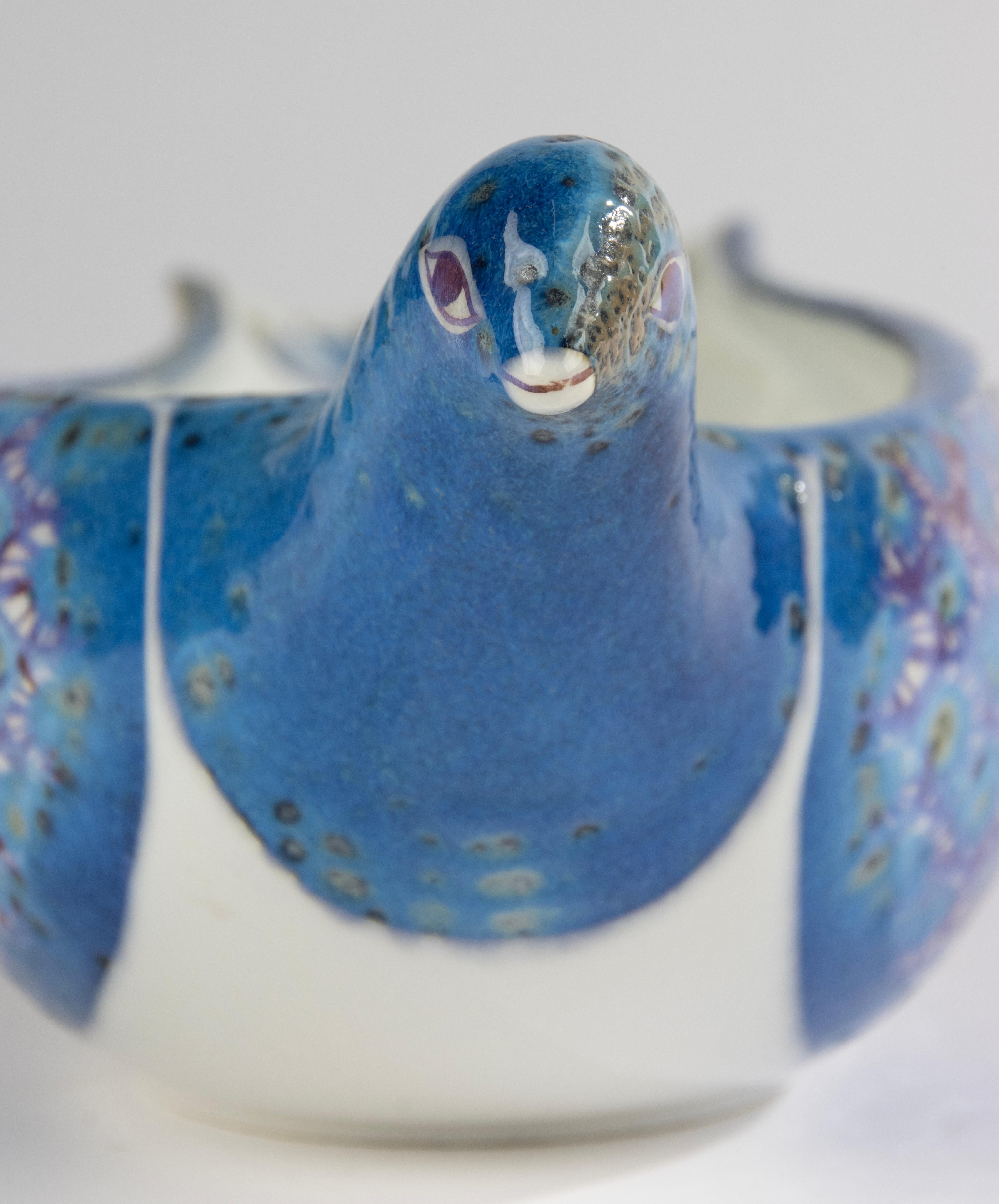 Moderne Keramikschale aus der Mitte des Jahrhunderts – Pfau – Royal Copenhagen – Berte Jessen (Moderne der Mitte des Jahrhunderts) im Angebot