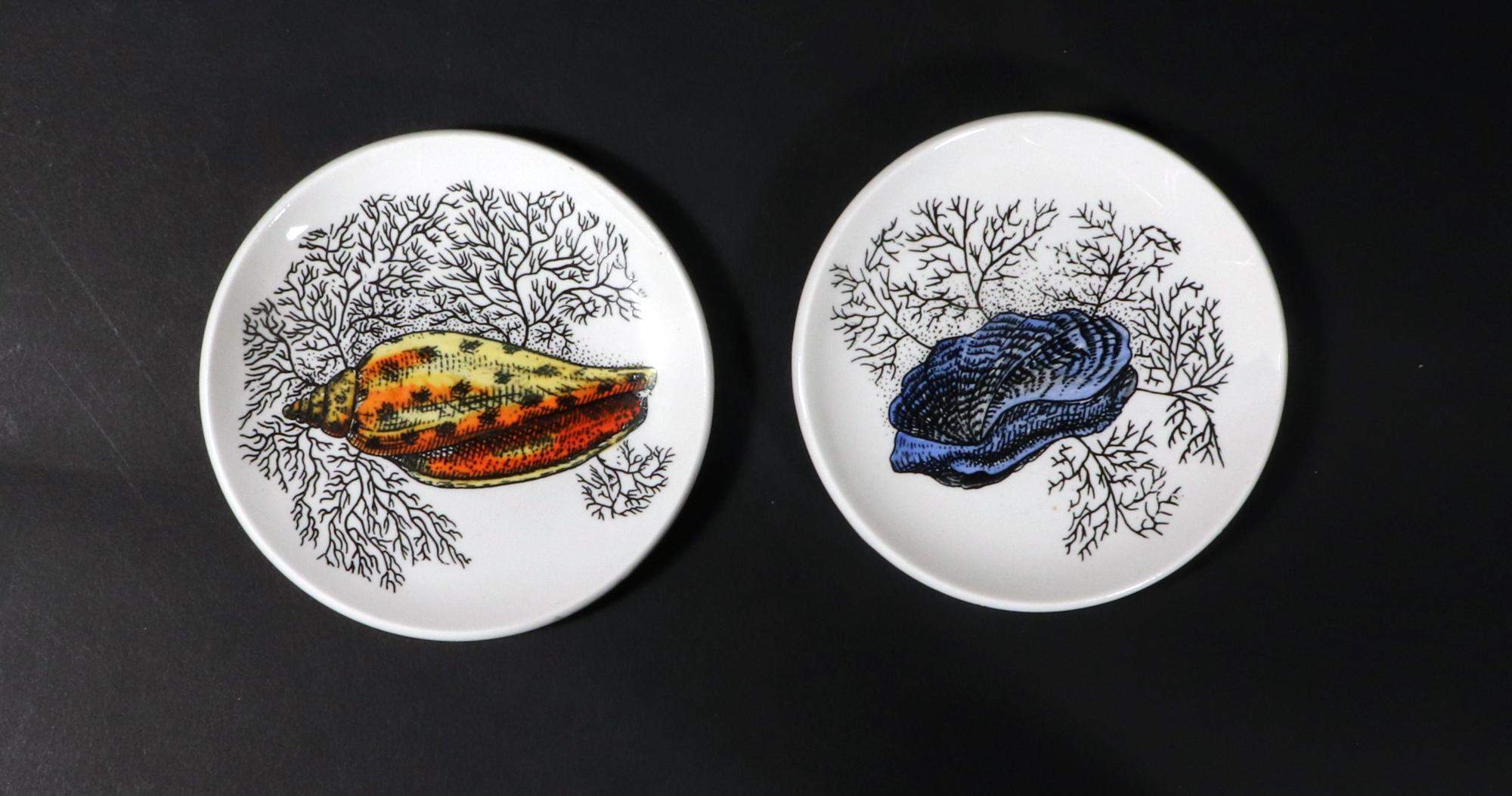 Mid-century Modern Ceramic Coasters decorated with Sea Shells by Bucciarelli In Good Condition For Sale In Downingtown, PA