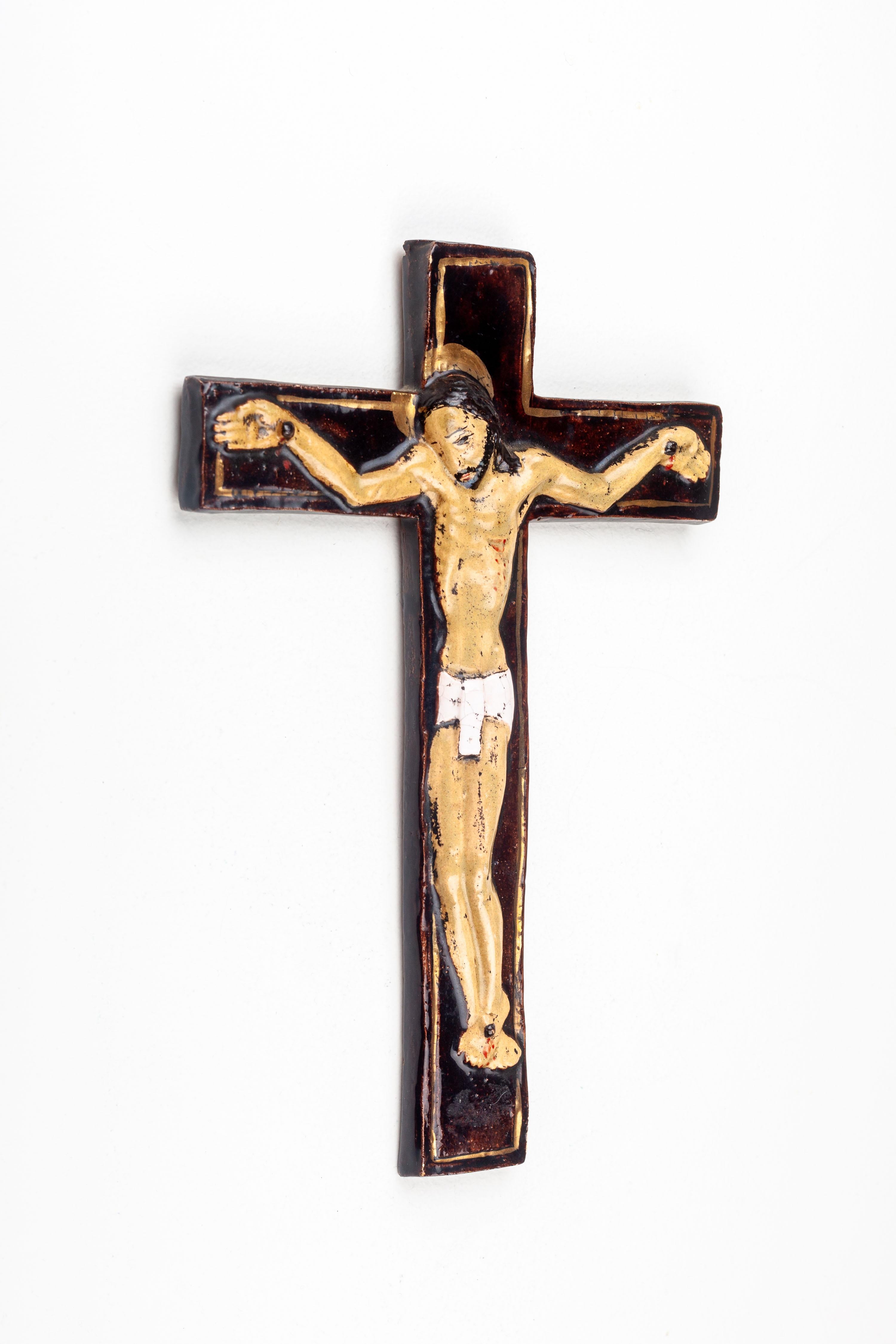 Mid-Century Modern Ceramic Crucifix For Sale 6